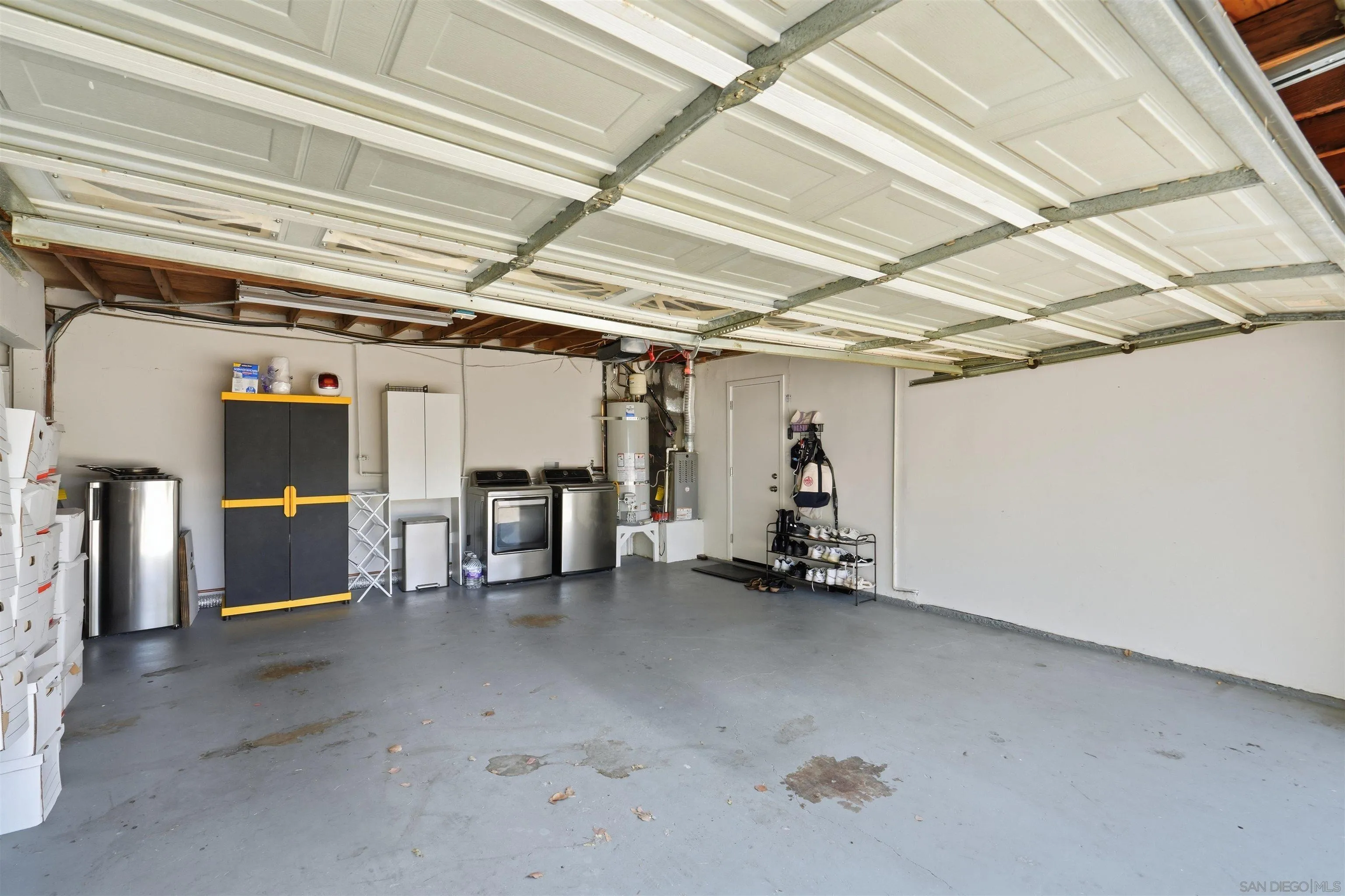 https://cdn.realtyfeed.com/cdn/127/260019694/2f250699cbbadea0a7001f668f2de1f5.webp