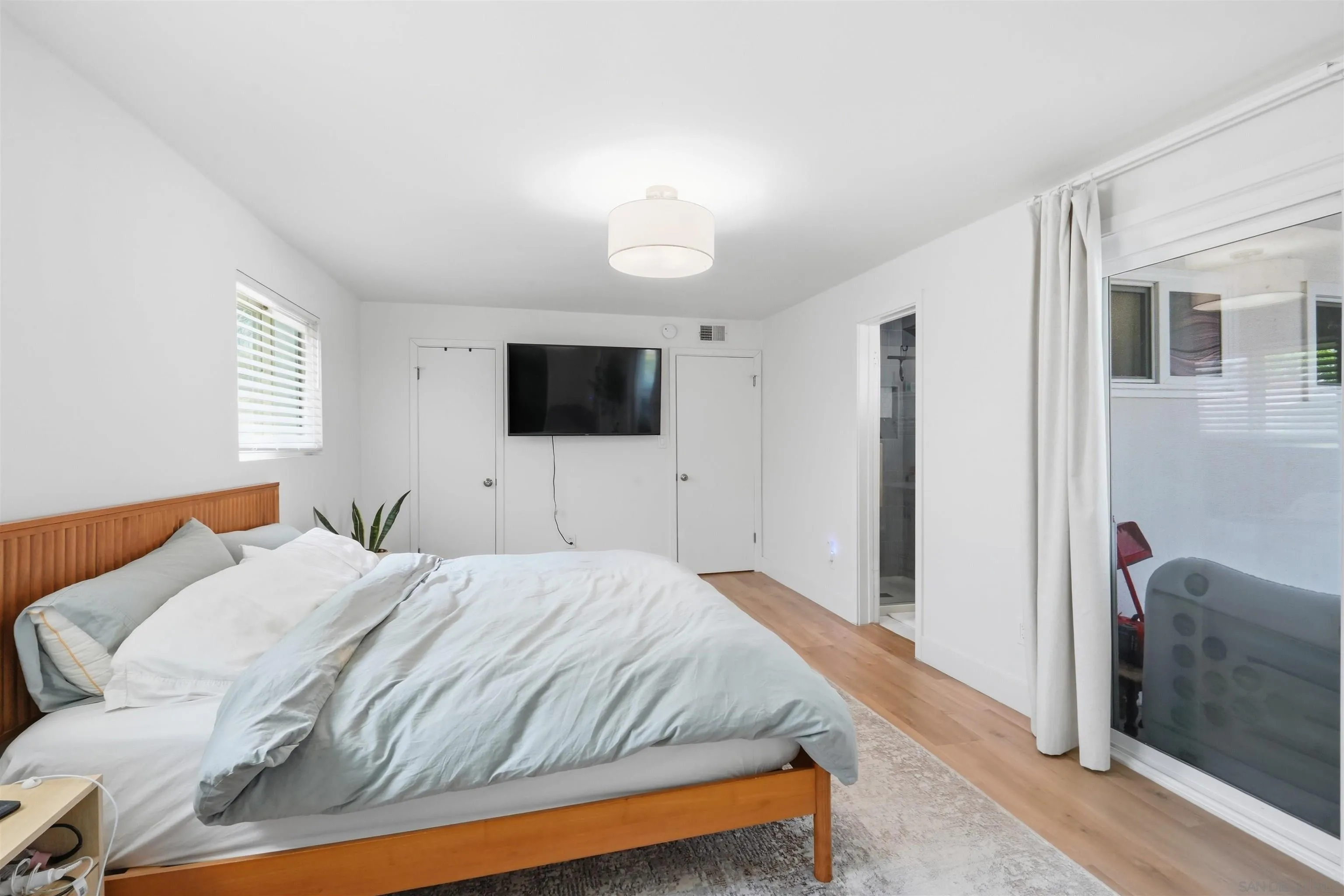 https://cdn.realtyfeed.com/cdn/127/260019694/3a7ff89695d16de011f67b826455e9d3.webp