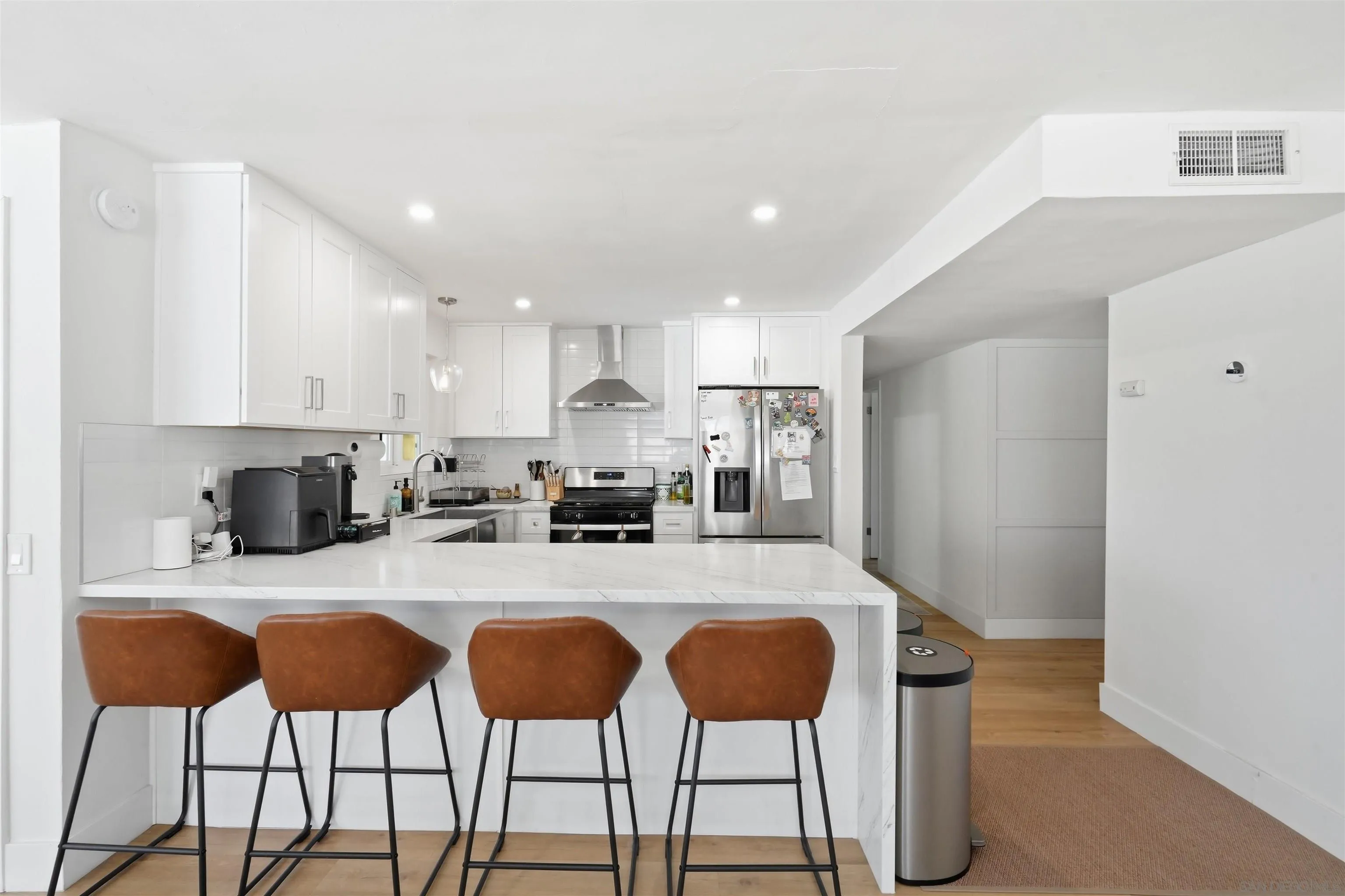 https://cdn.realtyfeed.com/cdn/127/260019694/3ca7be8b64b66930aebe052f71451993.webp