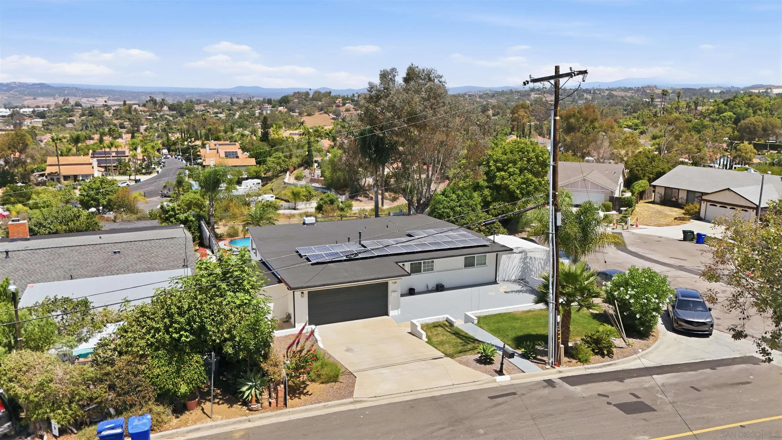 https://cdn.realtyfeed.com/cdn/127/260019694/7c1970ec172123515cd1f2d57e2b2f76.webp
