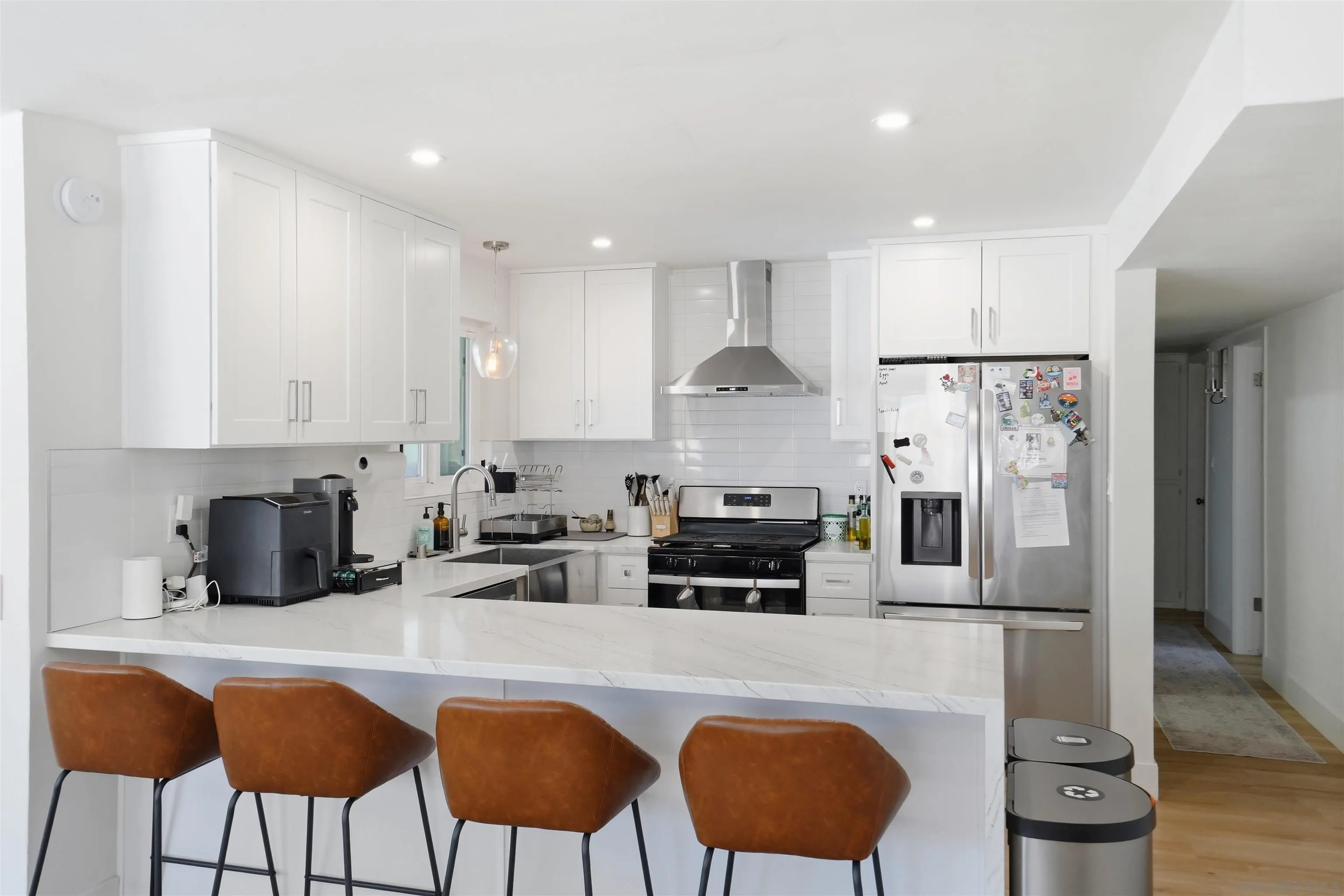 https://cdn.realtyfeed.com/cdn/127/260019694/ebc48aae3ab5c47cb39d2af51028159c.webp