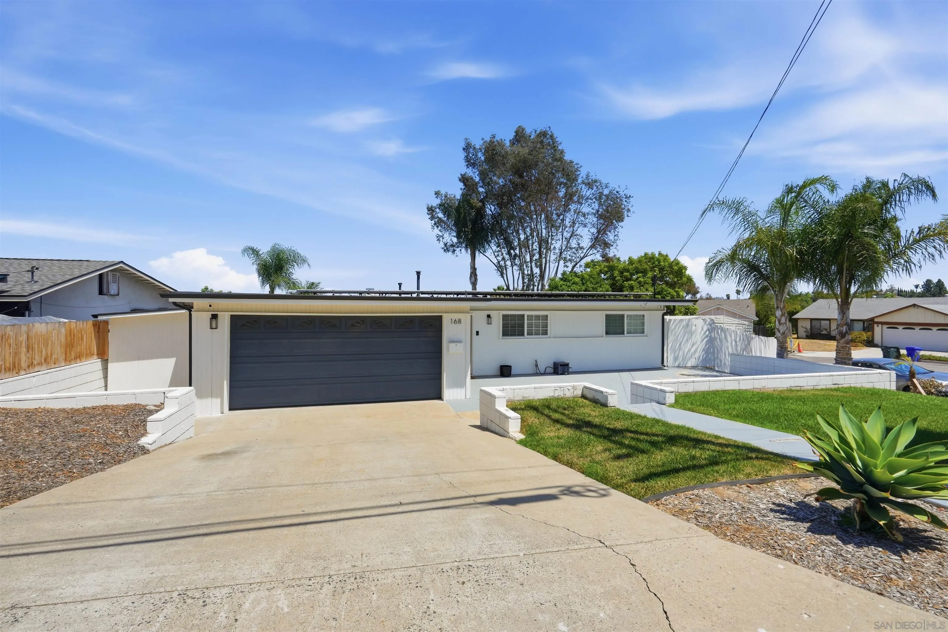 https://cdn.realtyfeed.com/cdn/127/260019694/fbedb14a214db662d782e5028a6c58dd.webp