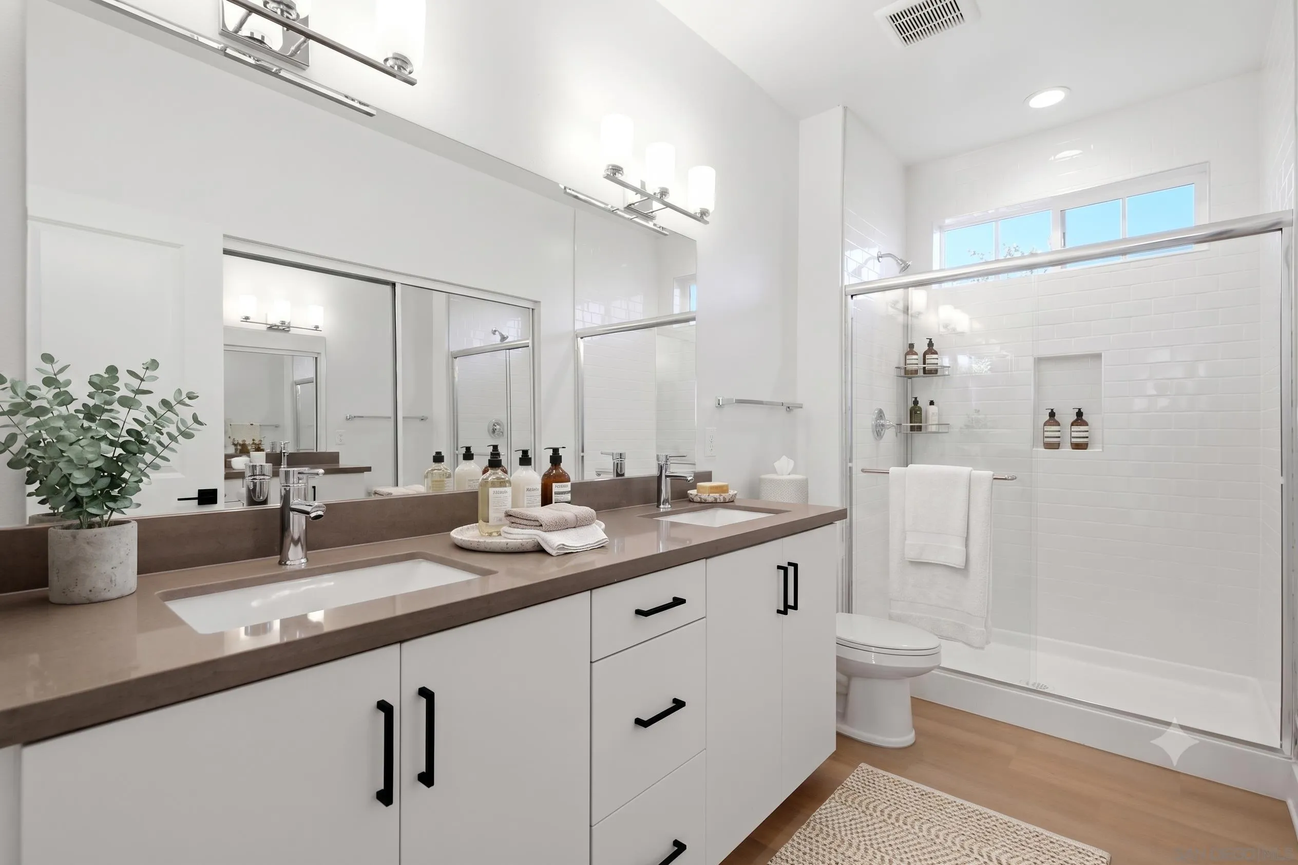 Photo #7: 260019697 Listing: Photo #7