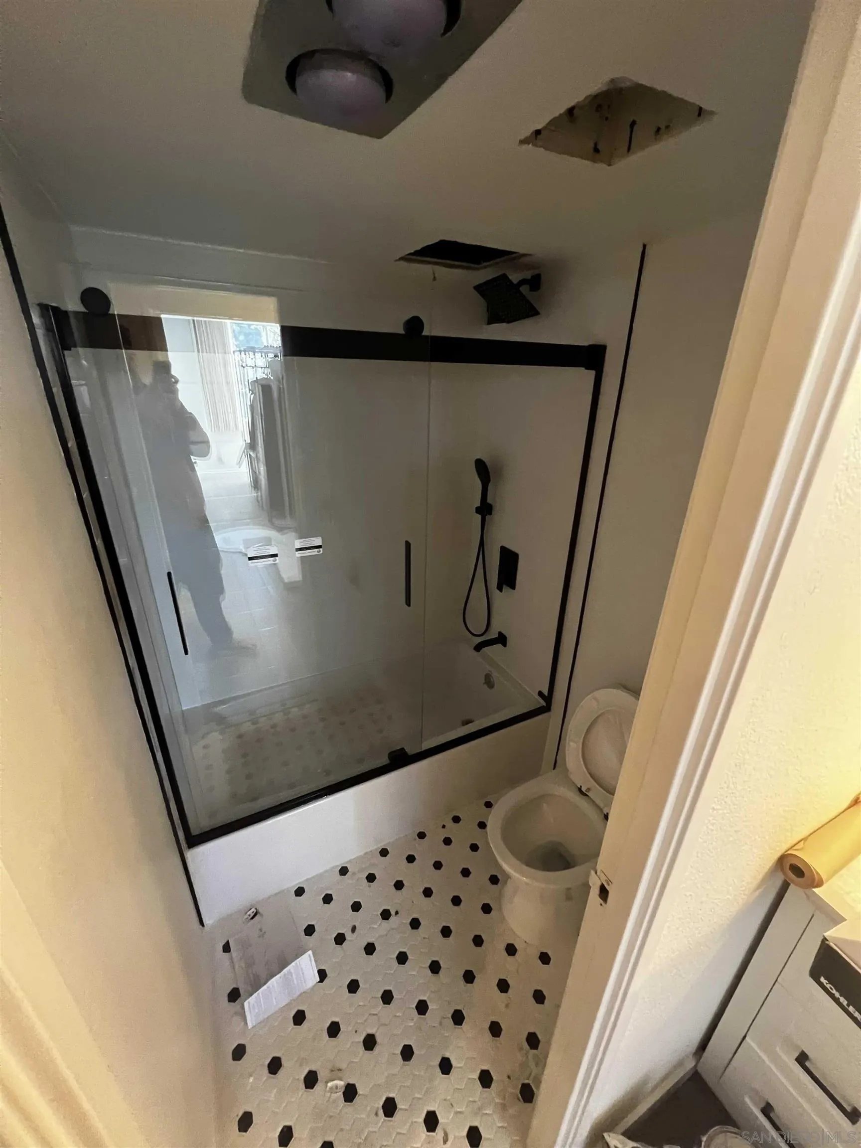 Photo #7: 260019699 Listing: Photo #7