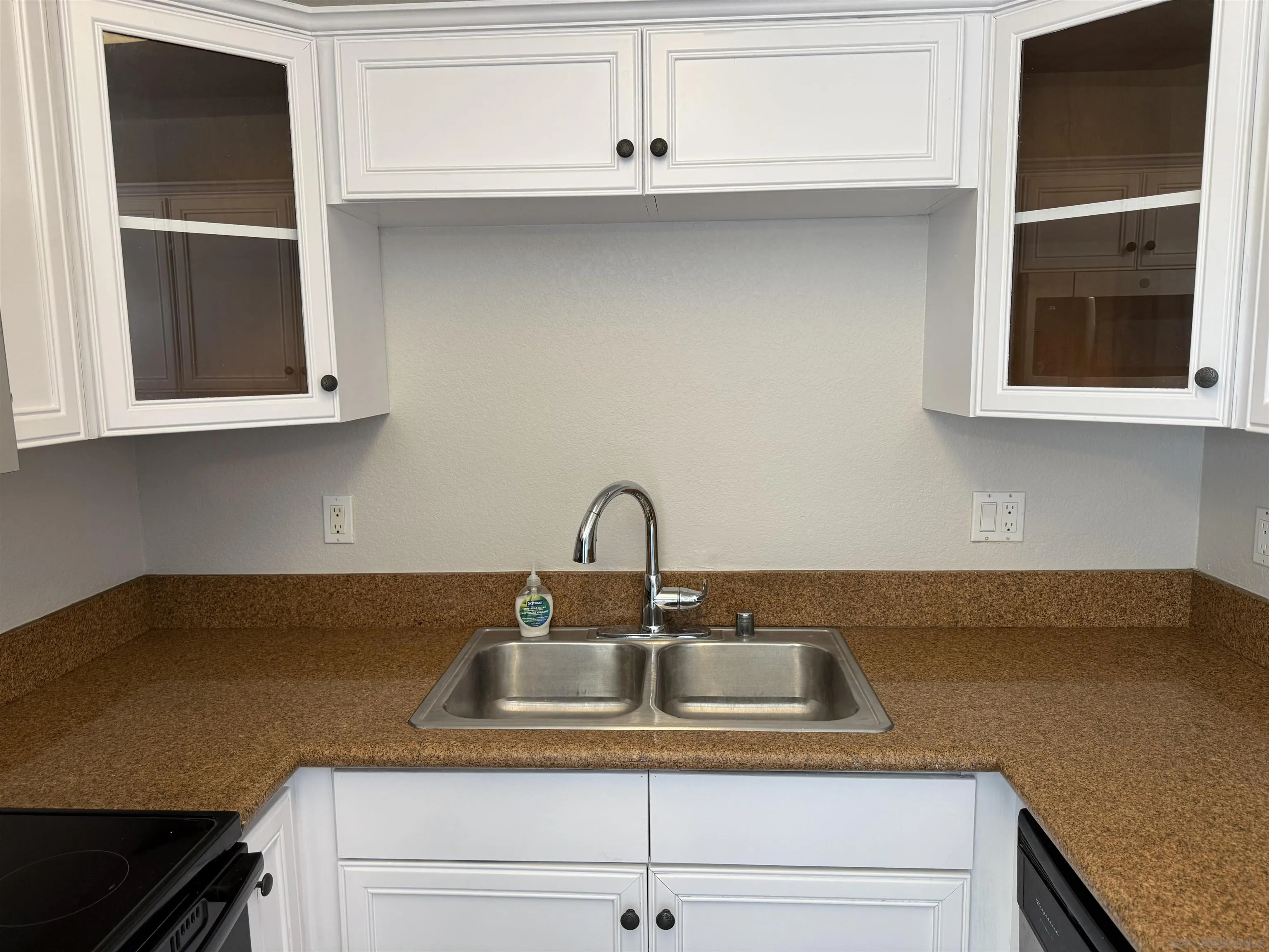 Photo #6: 2600197 Listing: Photo #6