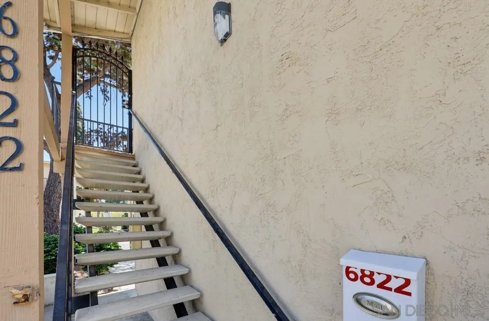 6822 Camphor Lane, San Diego, CA 92139 - Photo 3 of 33, San Diego, CA