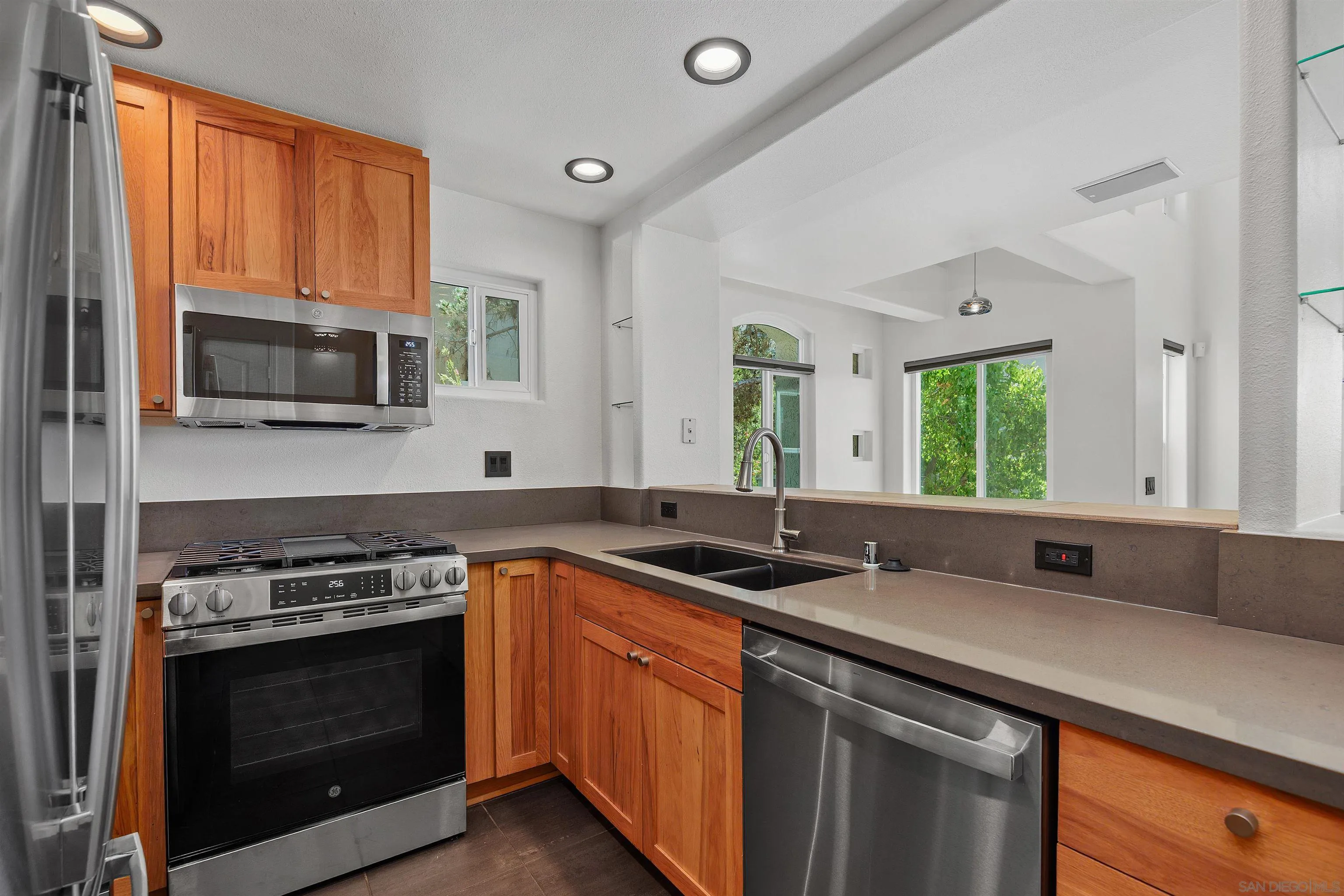 Photo #34: 260019708 Listing: Photo #34