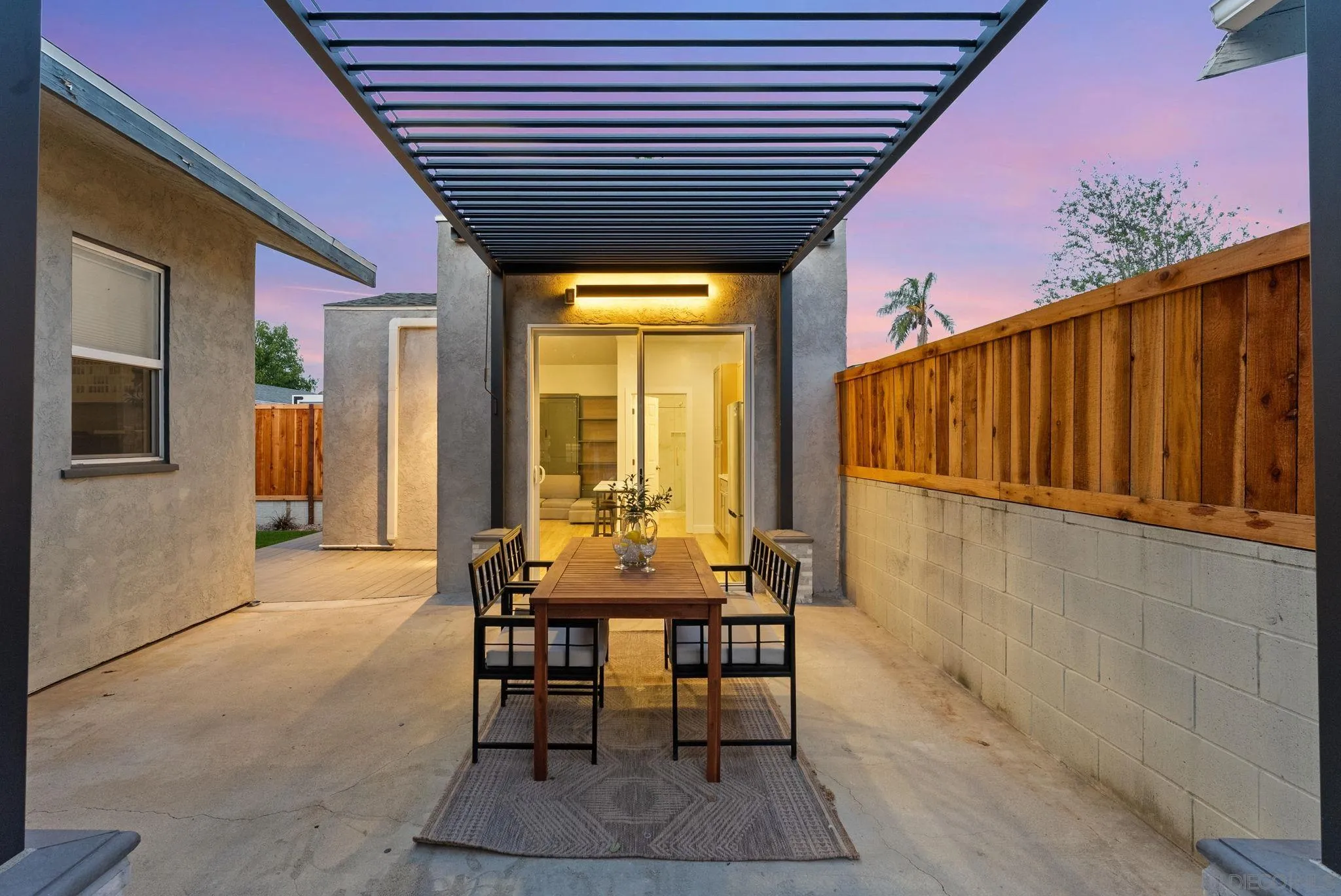 https://cdn.realtyfeed.com/cdn/127/260019714/0de96479b15eda26cc15f1f6d58f8e1f.webp