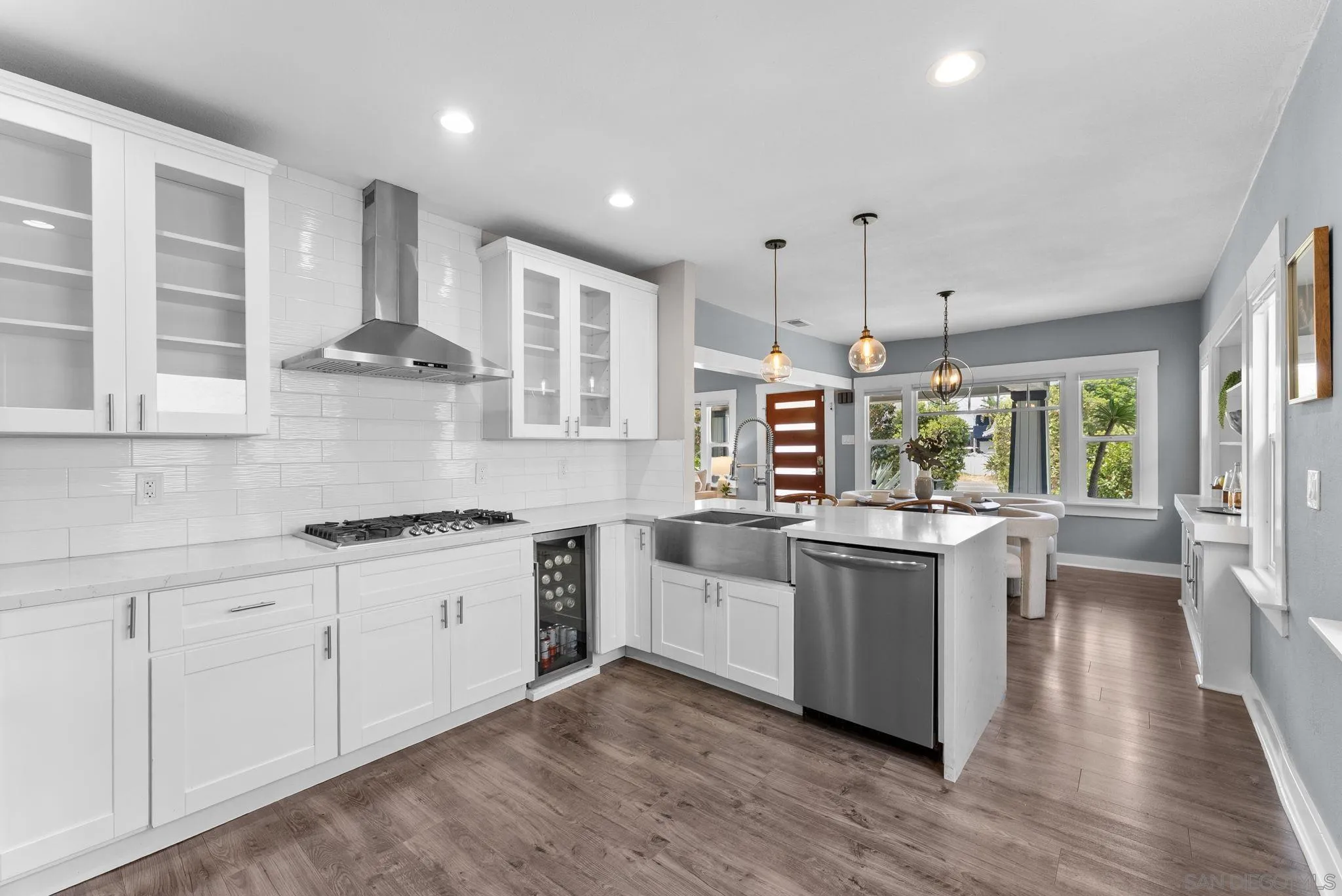 https://cdn.realtyfeed.com/cdn/127/260019714/389254b5e6c959b20552925267e22e26.webp