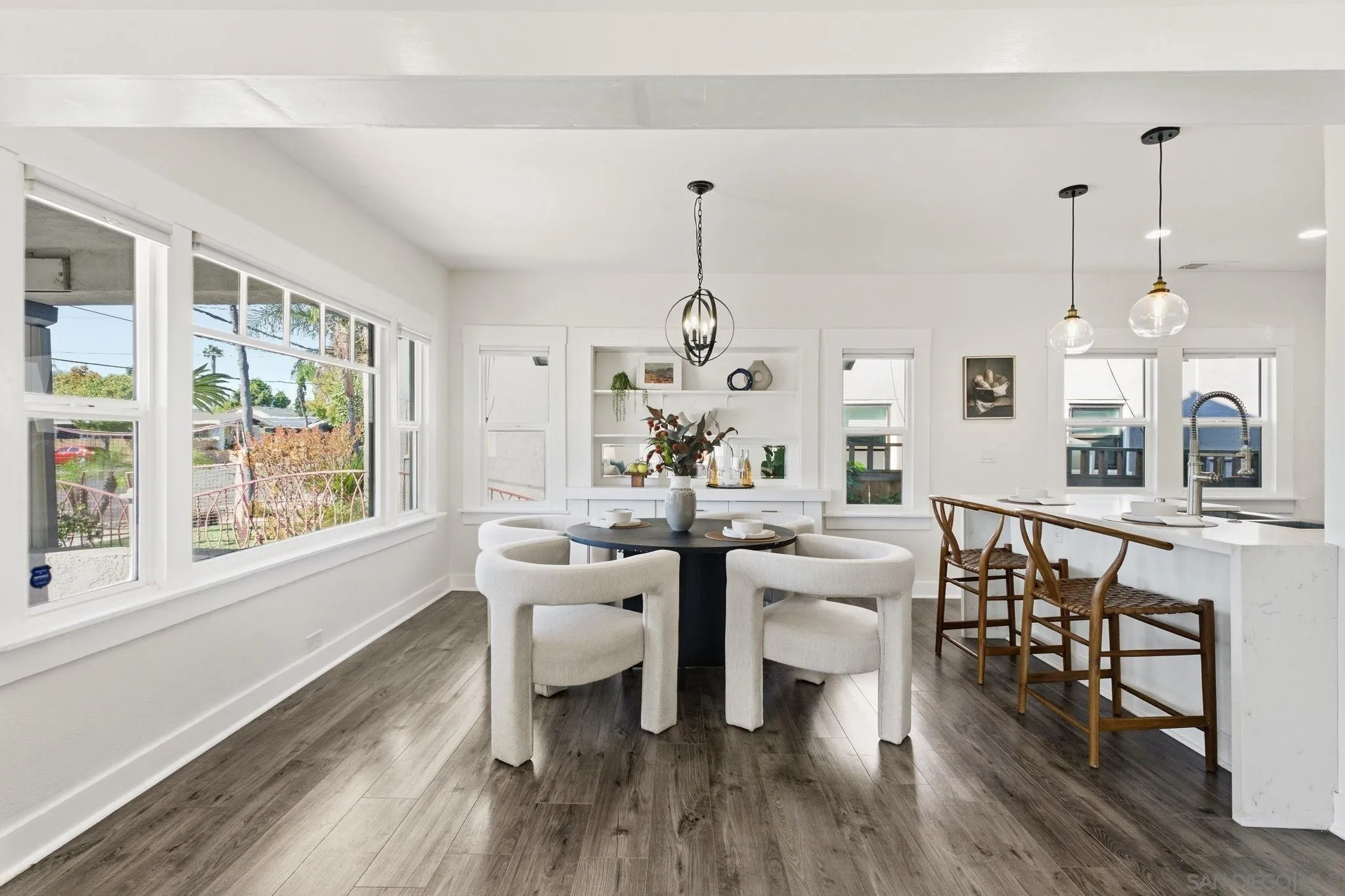 https://cdn.realtyfeed.com/cdn/127/260019714/5b5273113bad6b2b5e72248b807bb288.webp