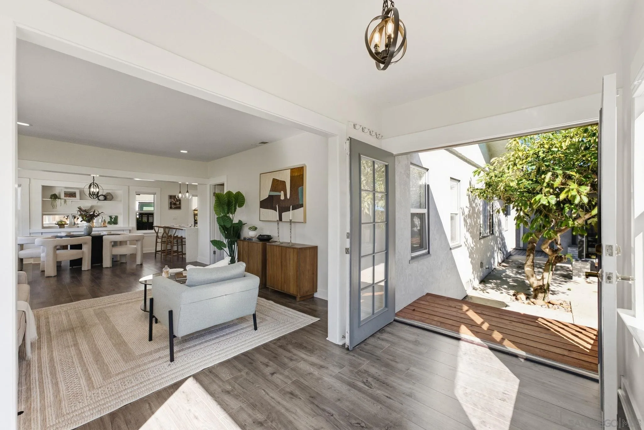 https://cdn.realtyfeed.com/cdn/127/260019714/87921a85d004f53674e349949740aa57.webp