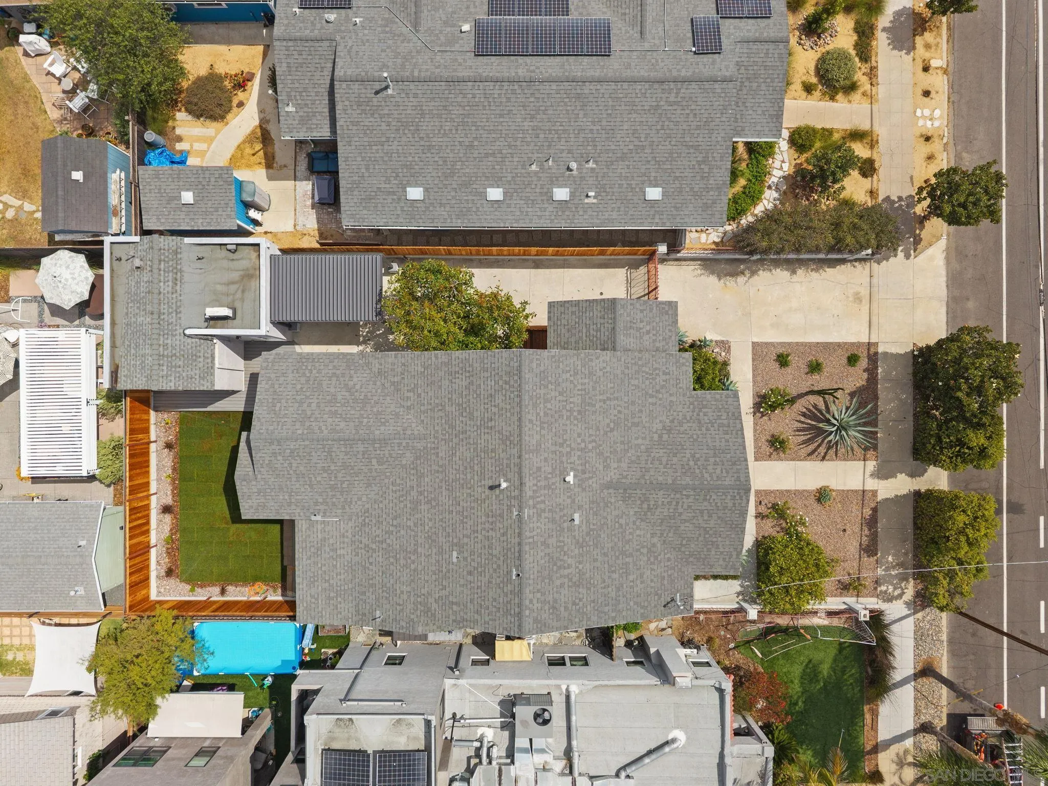 https://cdn.realtyfeed.com/cdn/127/260019714/8e450972001681aa715bd60aa2e6d52a.webp