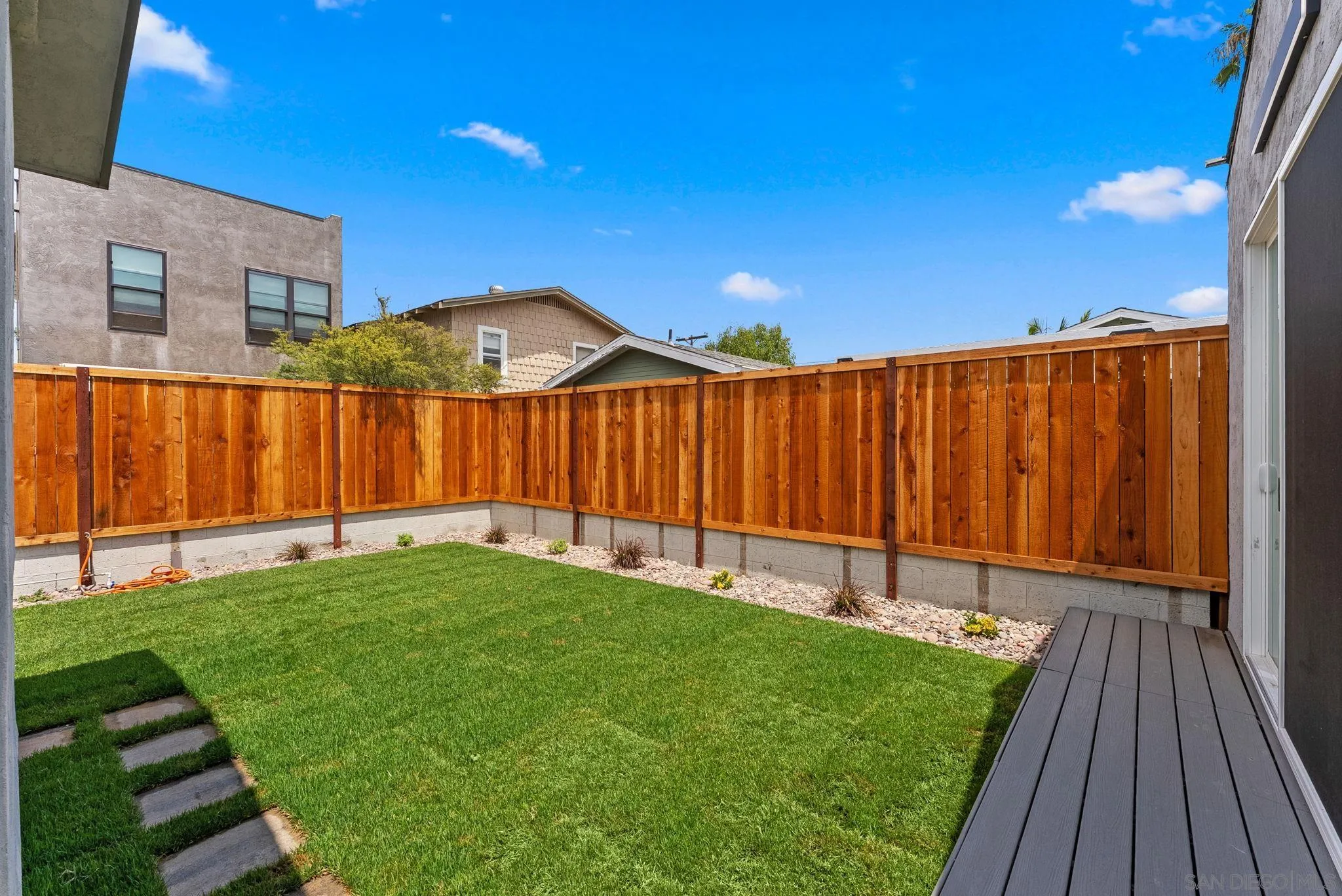 https://cdn.realtyfeed.com/cdn/127/260019714/a46b250f4cc8cb4d6f1fe7bc9faf07a4.webp