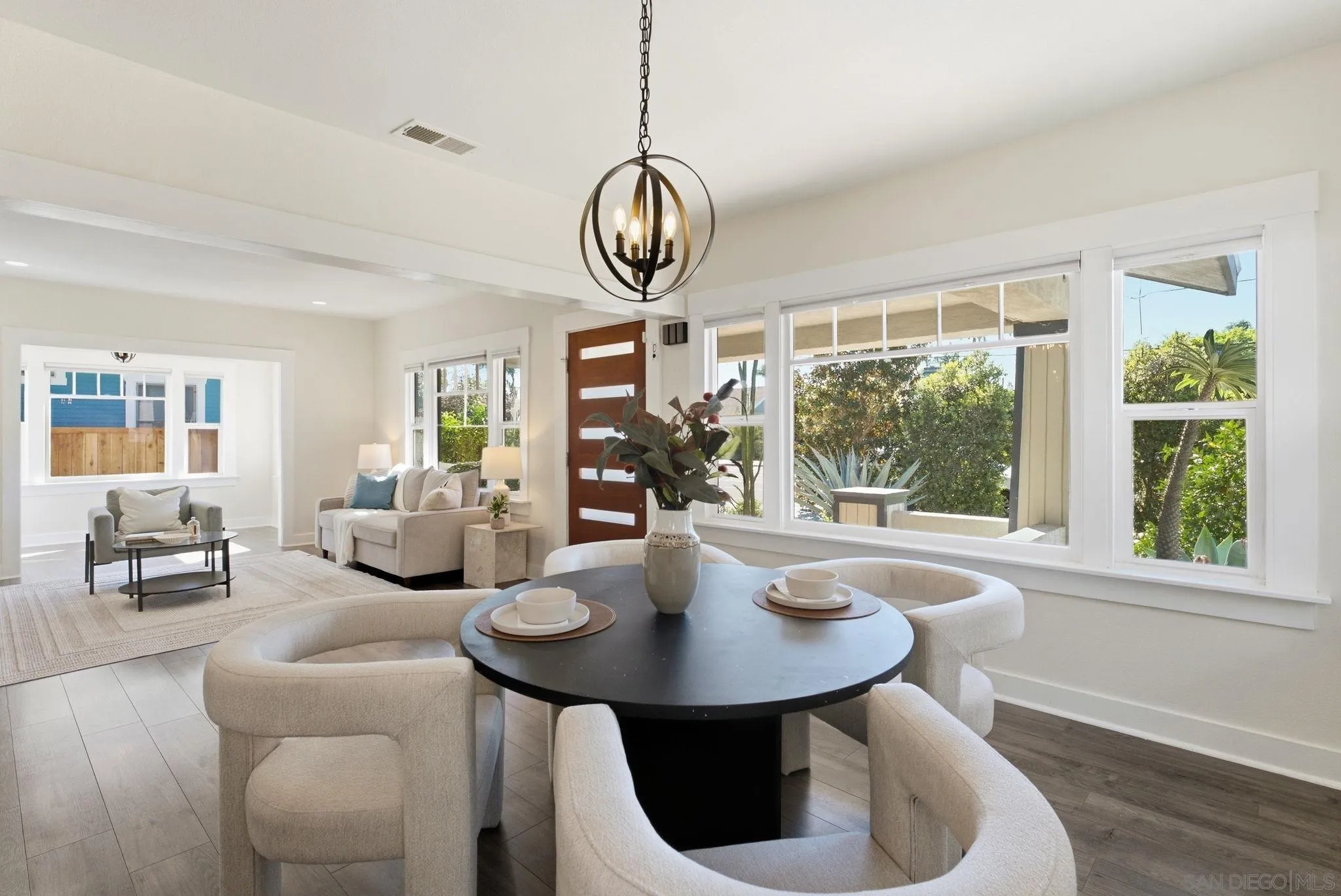 https://cdn.realtyfeed.com/cdn/127/260019714/ca5b7a89e356df0b99bb0374a5e6f544.webp