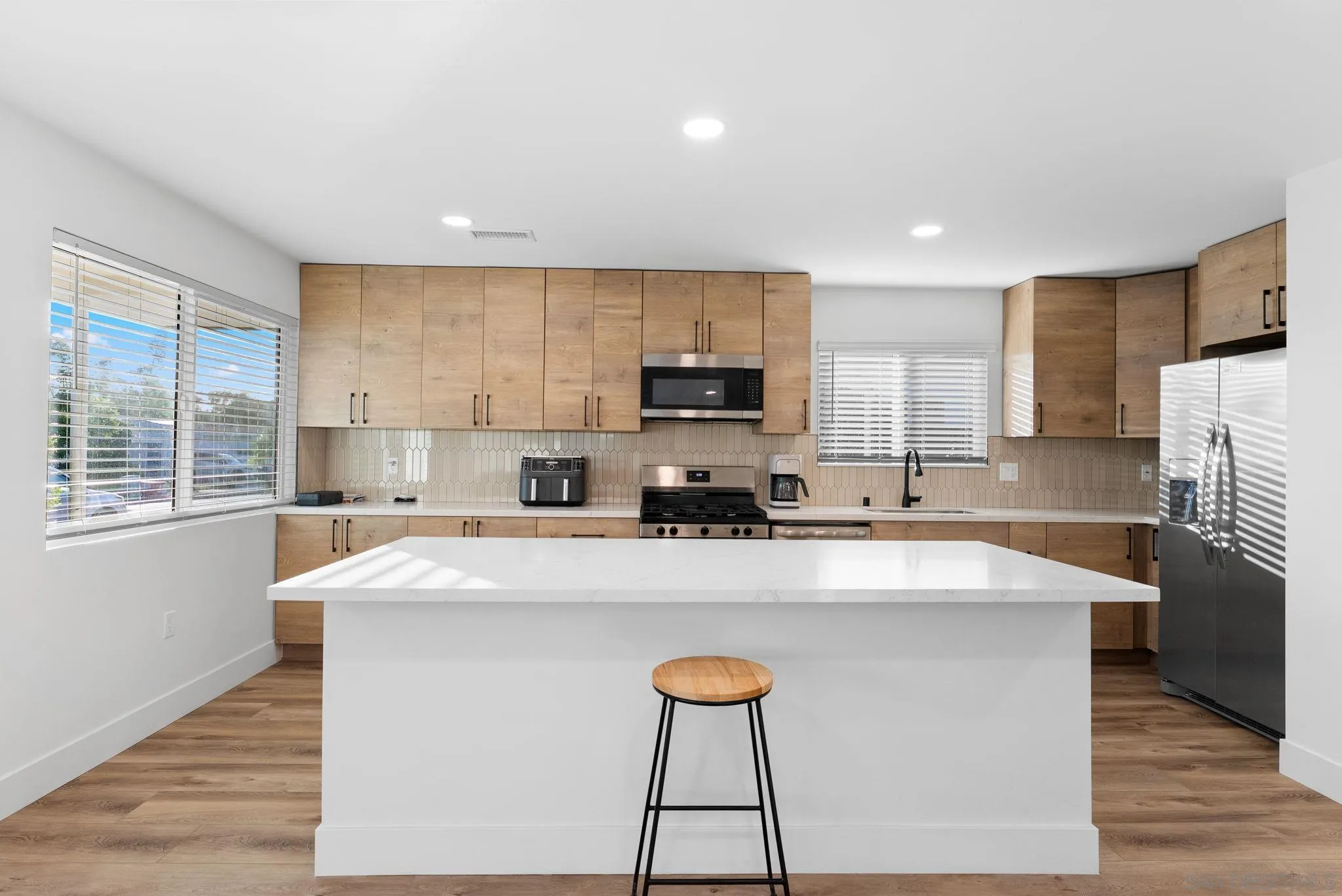4921-23 Gary St, San Diego, CA 92115 - Photo 5 of 17, San Diego, CA
