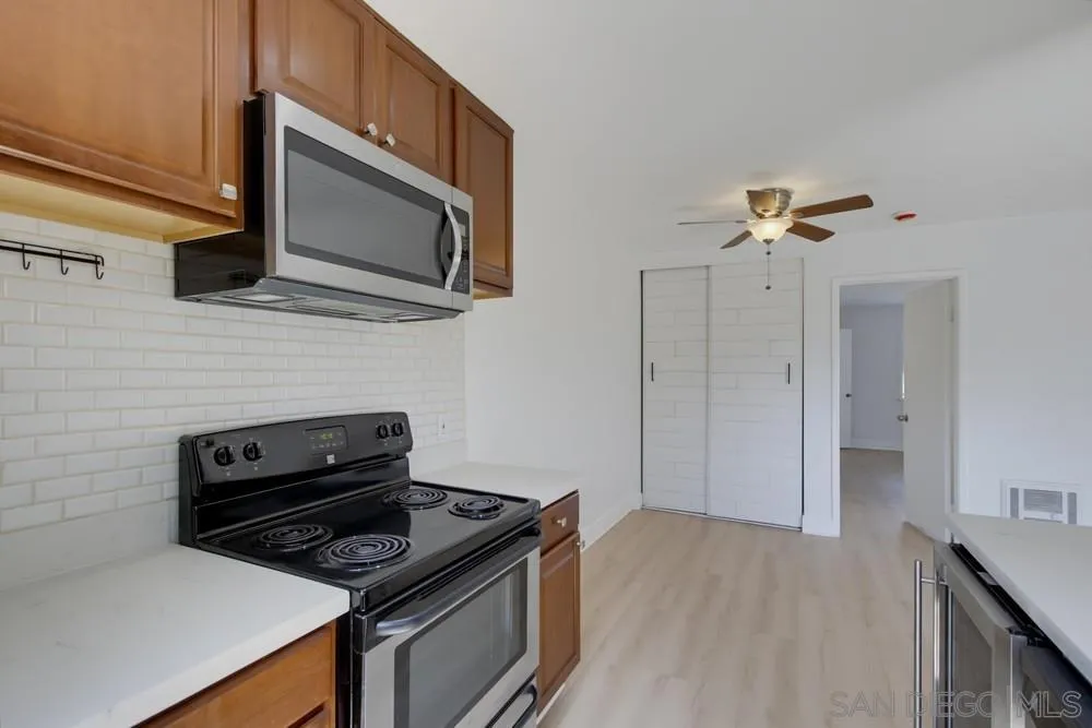 Photo #8: 260019720 Listing: Photo #8