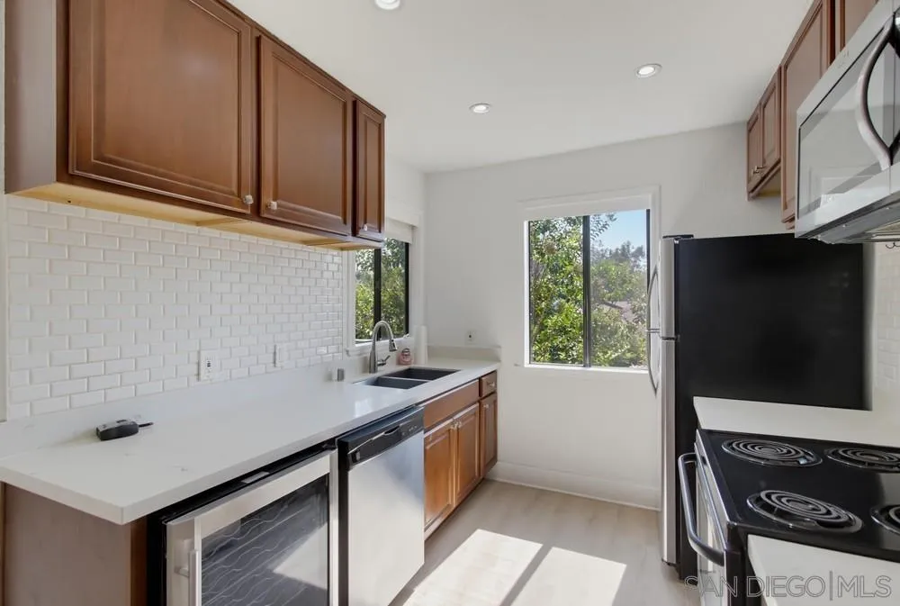 Photo #7: 260019720 Listing: Photo #7