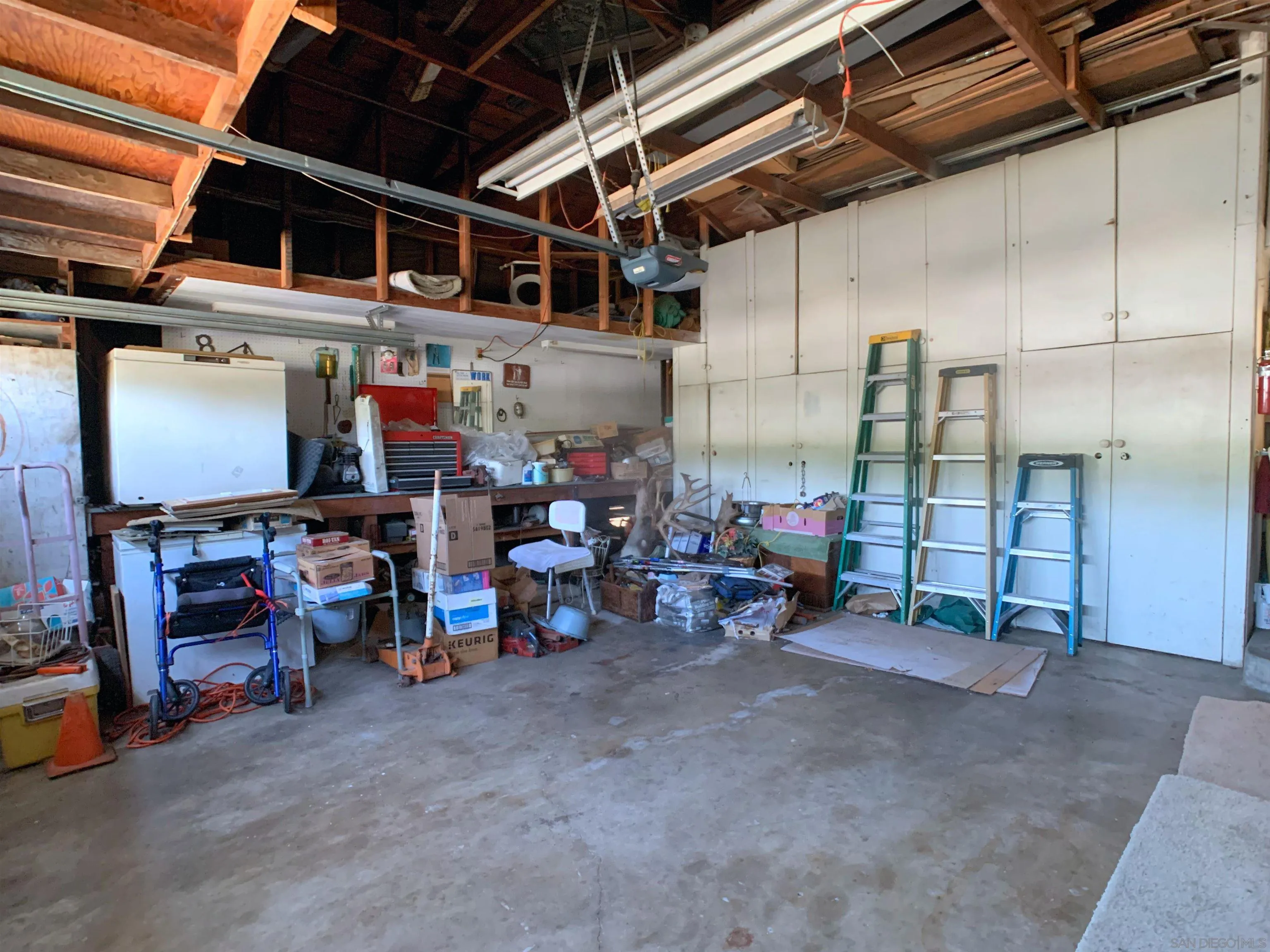 https://cdn.realtyfeed.com/cdn/127/260019721/3f4c26f838637467fcfef9887dfa4f2f.webp