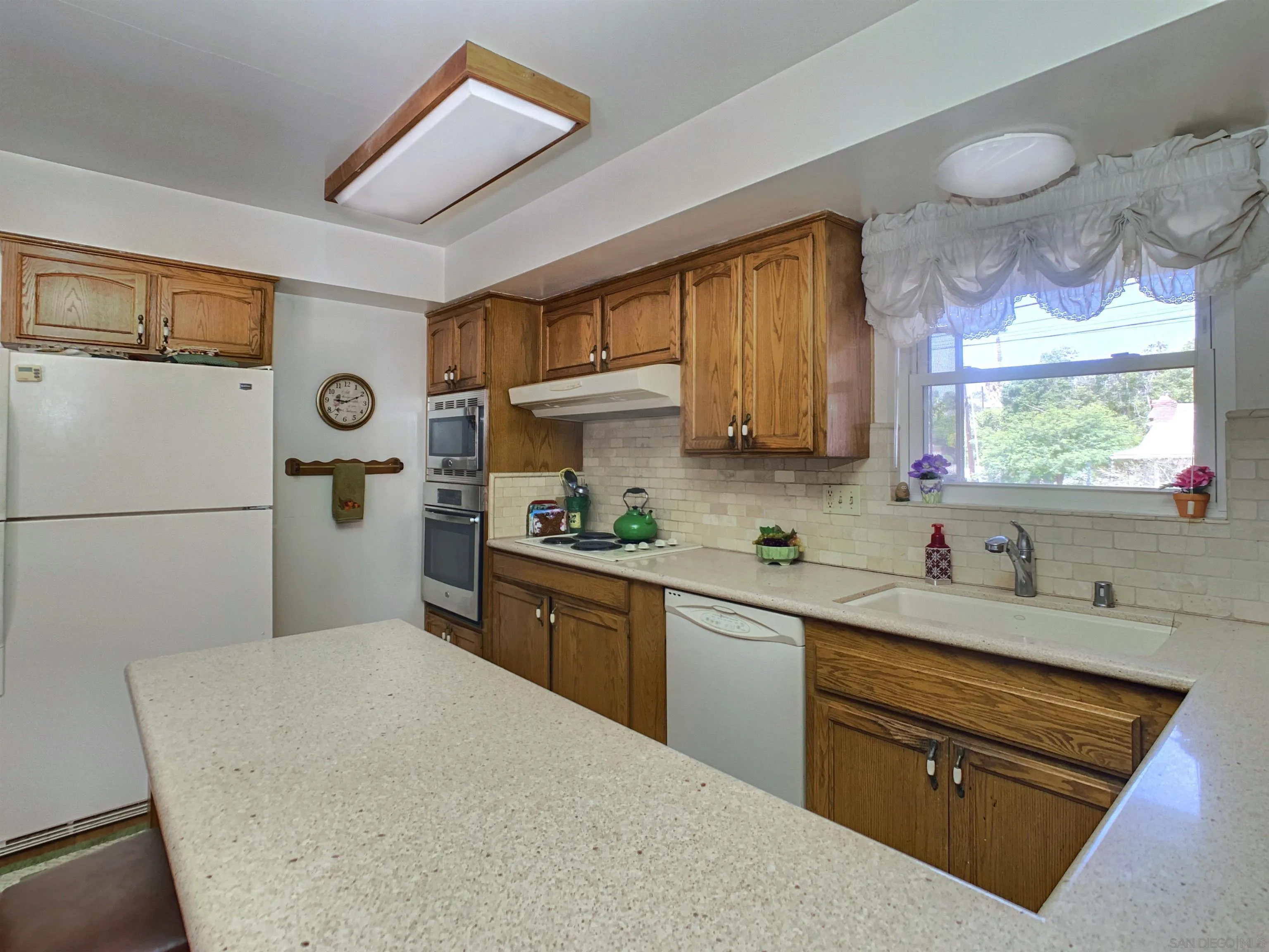 https://cdn.realtyfeed.com/cdn/127/260019721/5a60479168bb70e552cefc8683dd9506.webp