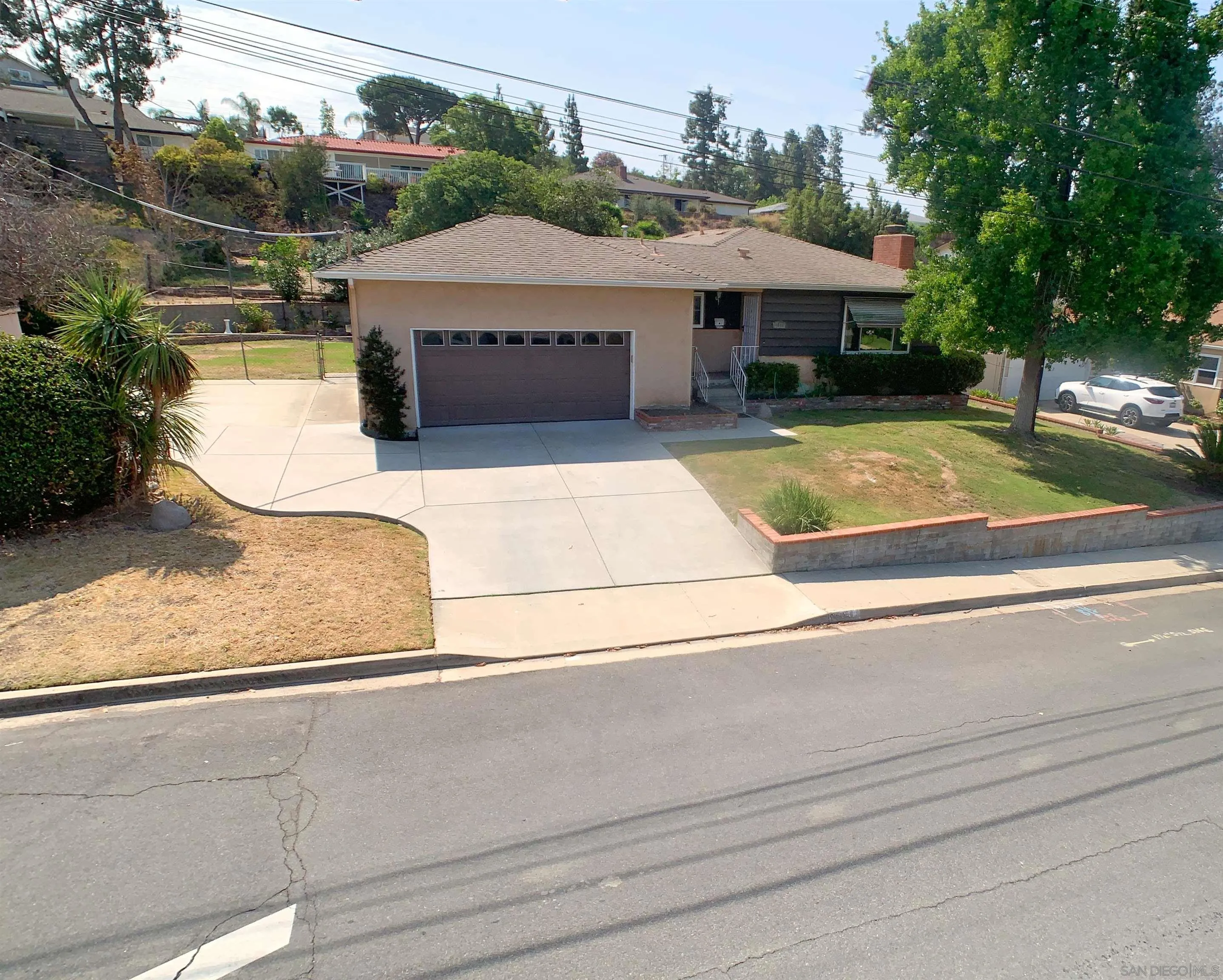 https://cdn.realtyfeed.com/cdn/127/260019721/625b7dc8437aaec2be71f28edf447112.webp