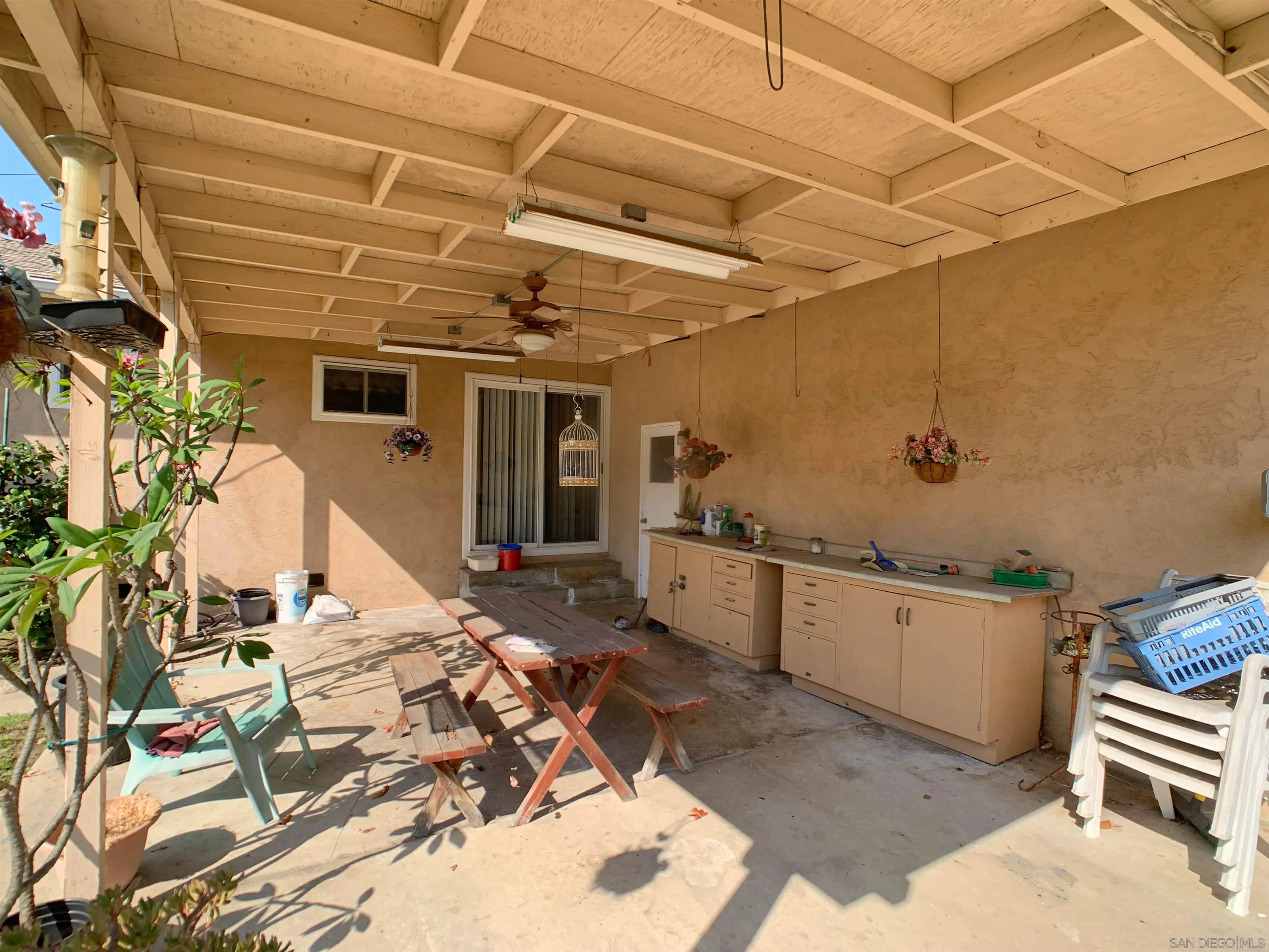 https://cdn.realtyfeed.com/cdn/127/260019721/703d59acaa333ab12540787751f01c18.webp