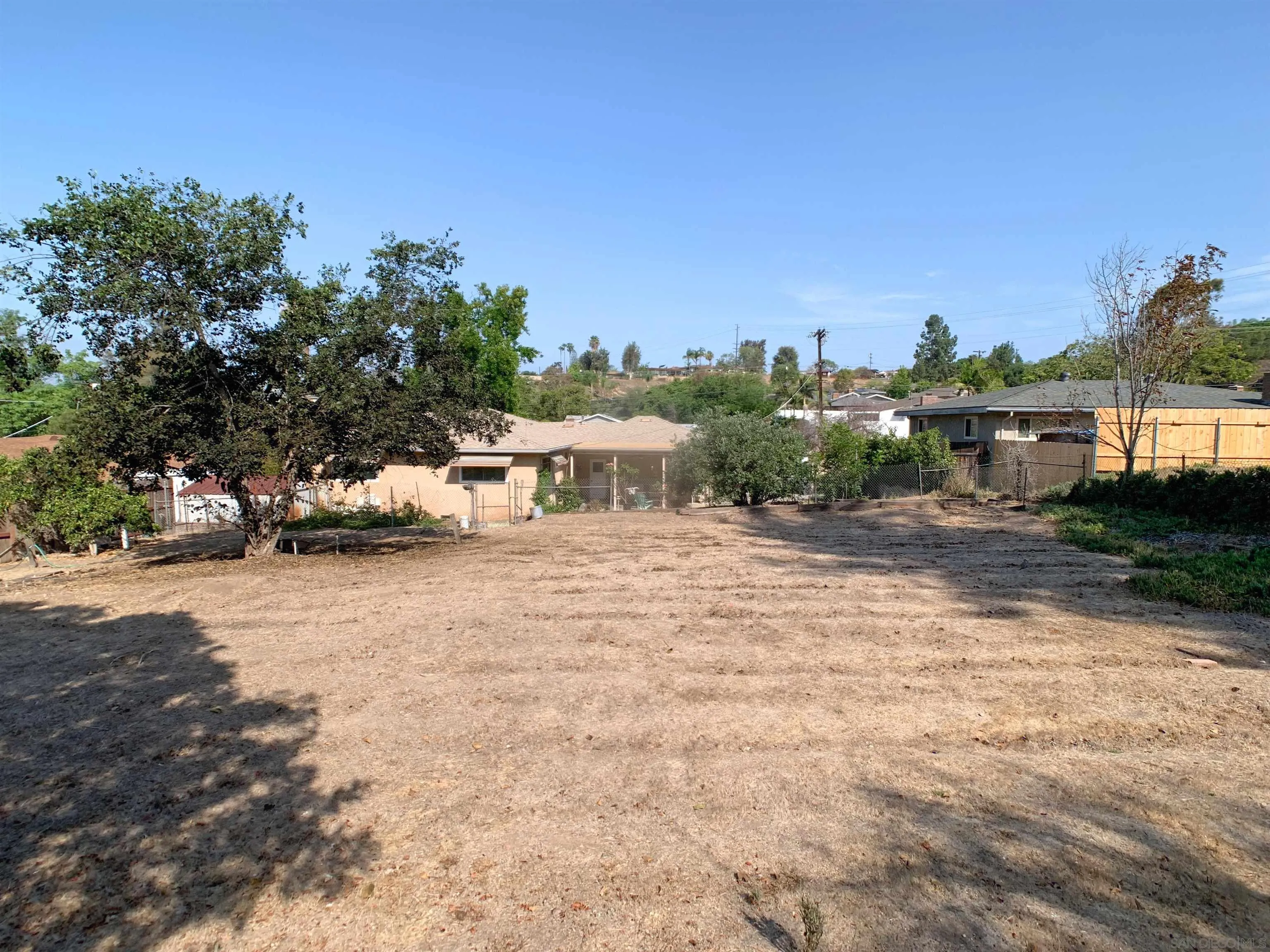 https://cdn.realtyfeed.com/cdn/127/260019721/b6d513c04f7ca9ad16b2a3595e56917c.webp