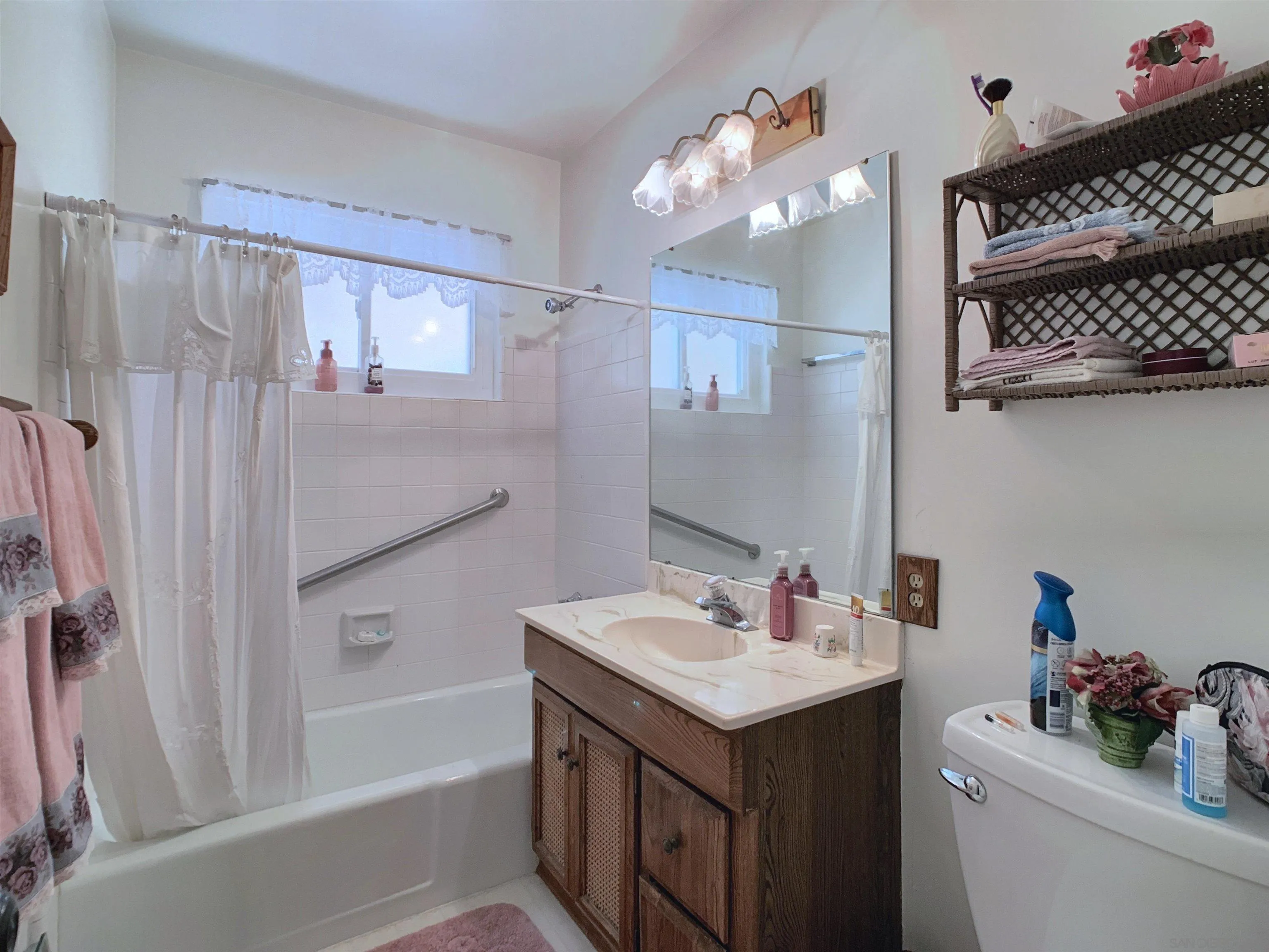 https://cdn.realtyfeed.com/cdn/127/260019721/dd8ae5086b8b832e2aeb281098715374.webp