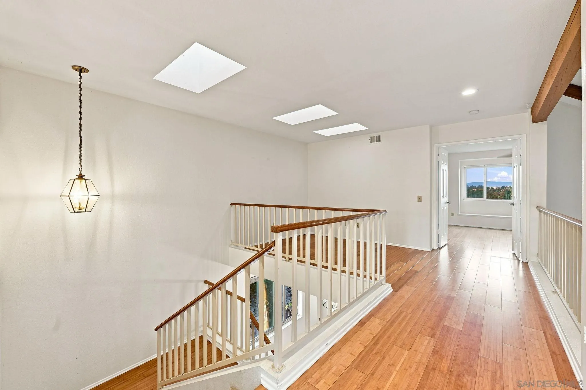 https://cdn.realtyfeed.com/cdn/127/260019722/568521d753d1f9ced9e9cb3aa3d36221.webp