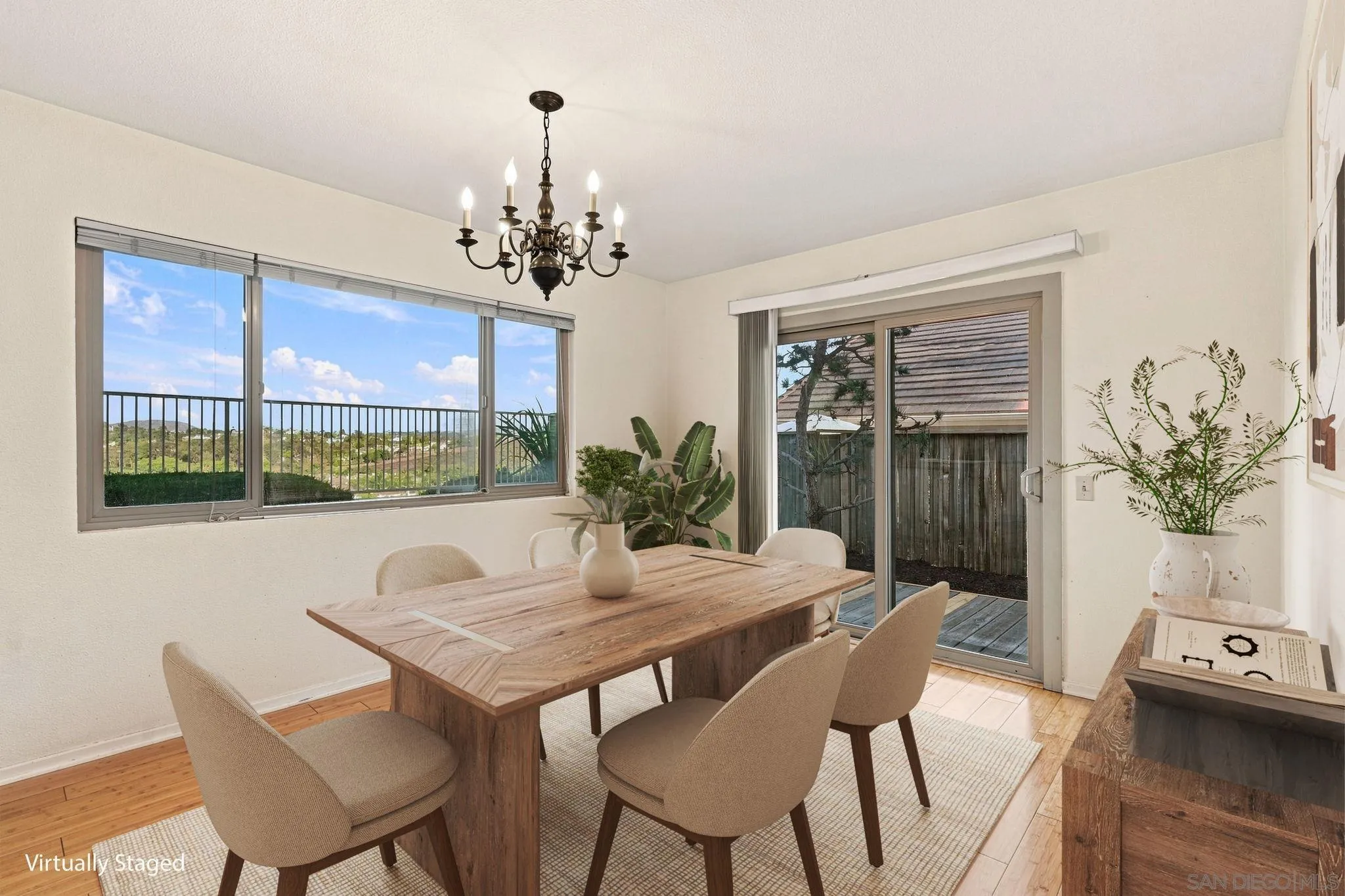 https://cdn.realtyfeed.com/cdn/127/260019722/5734ec10db6a4724bea0b45b4c3ef6fd.webp