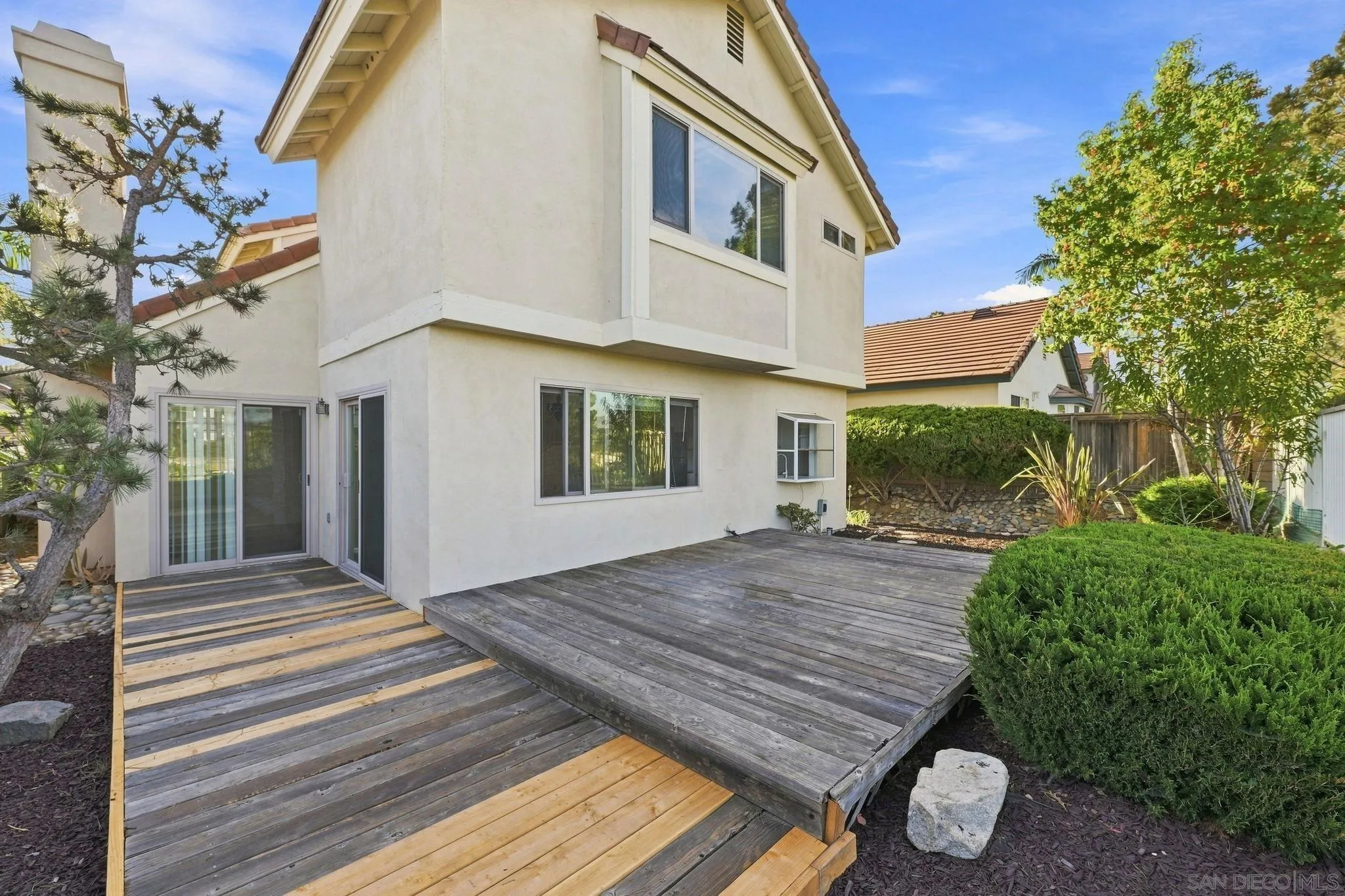 https://cdn.realtyfeed.com/cdn/127/260019722/76e399baf17985a928d4200ee1e9a324.webp
