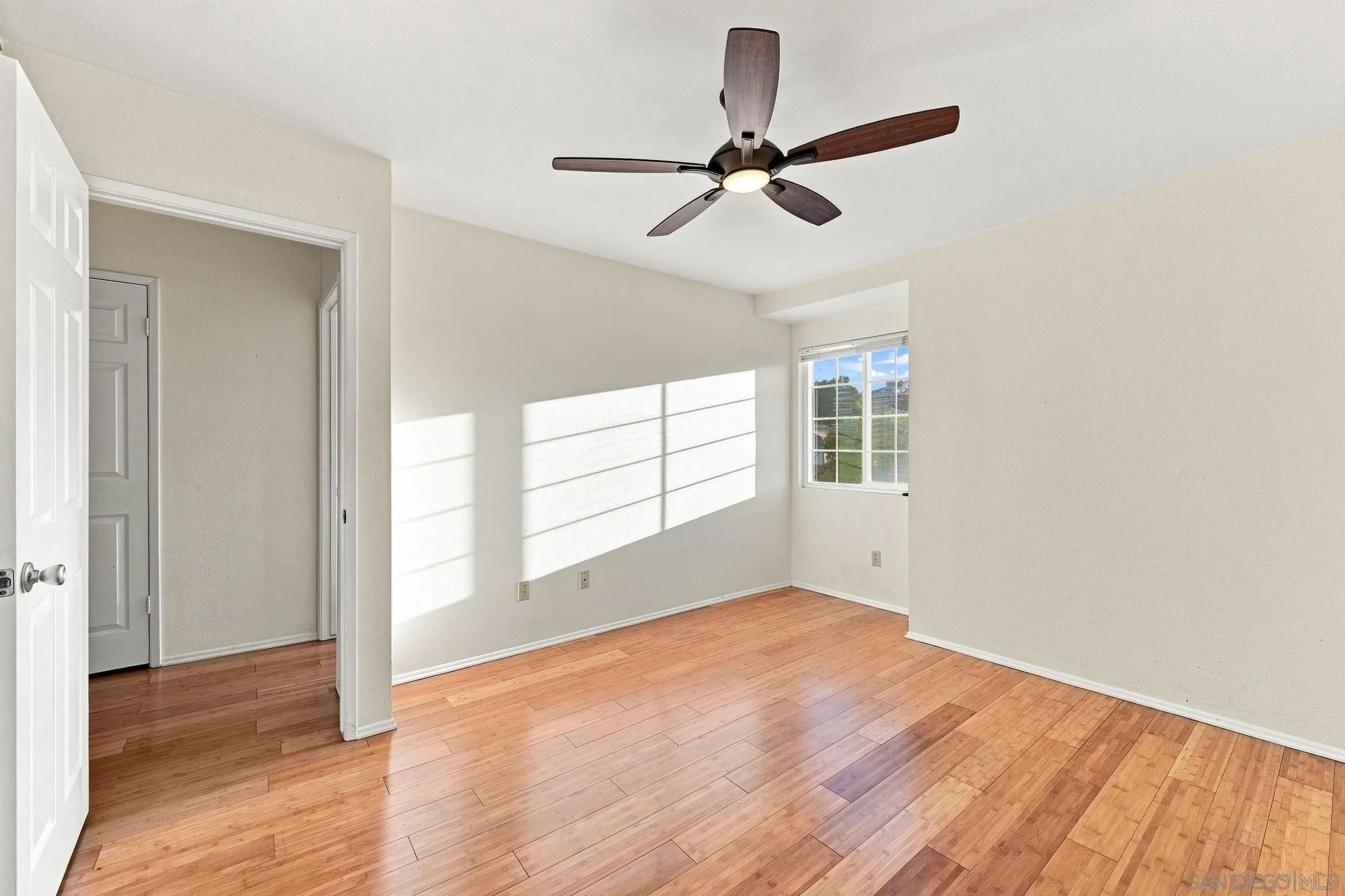 https://cdn.realtyfeed.com/cdn/127/260019722/79f3ac5d66dbdd065b806dd6c3b26446.webp