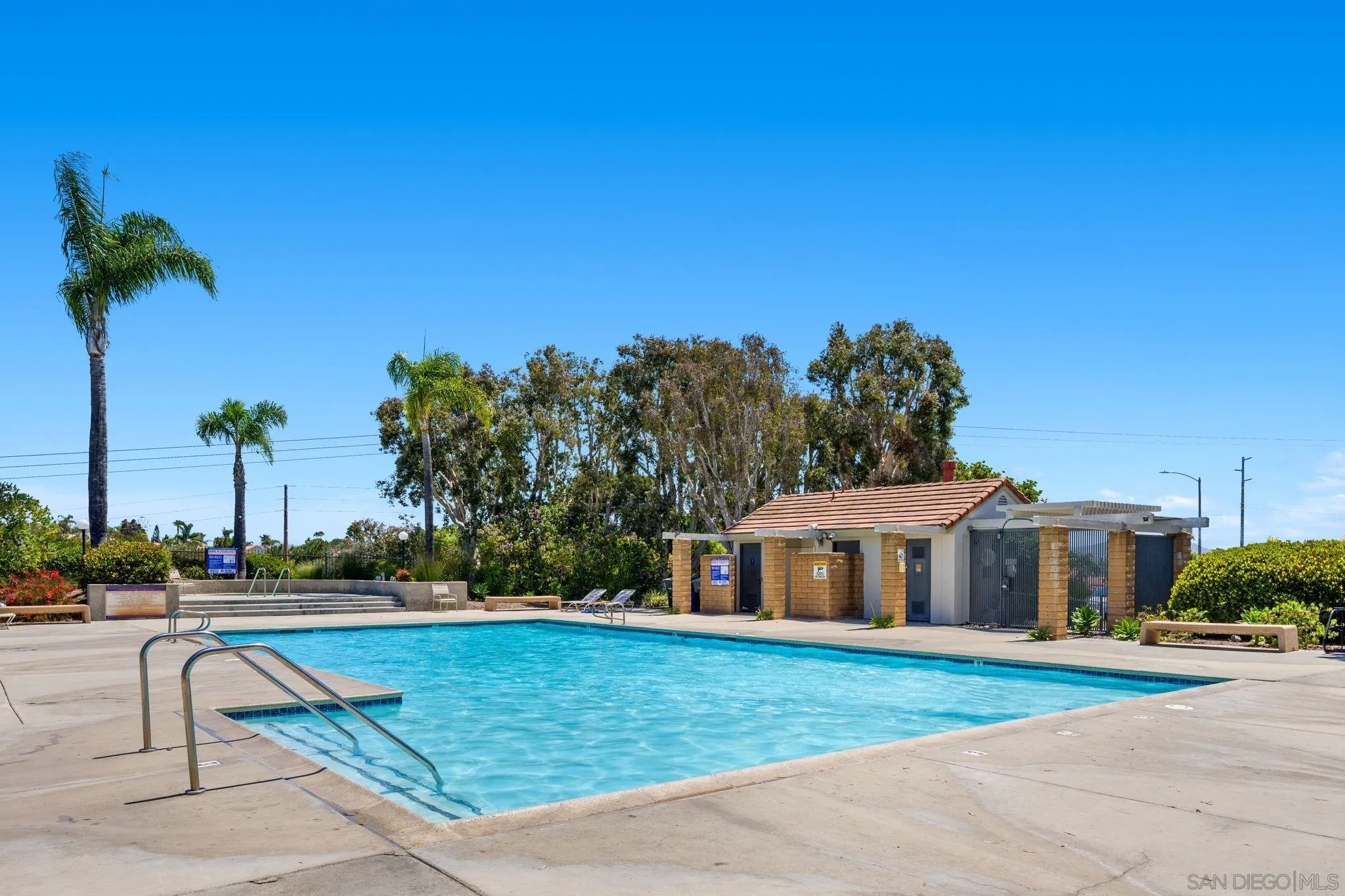 https://cdn.realtyfeed.com/cdn/127/260019722/86fc97f4f976bc032f4d3bec0b5c5493.webp