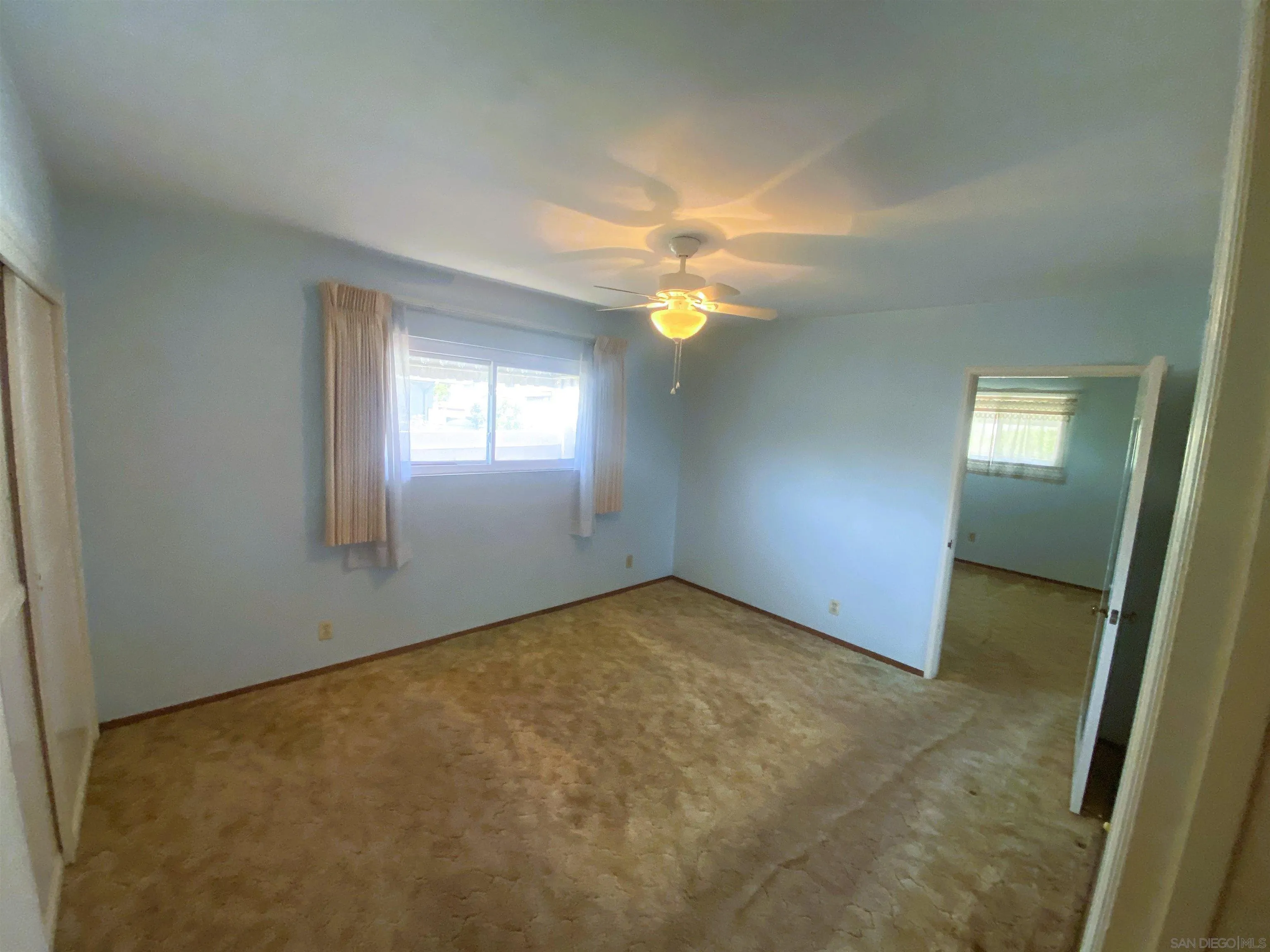 https://cdn.realtyfeed.com/cdn/127/260019723/572e2d4a9419ca21aea41877ea0291c7.webp