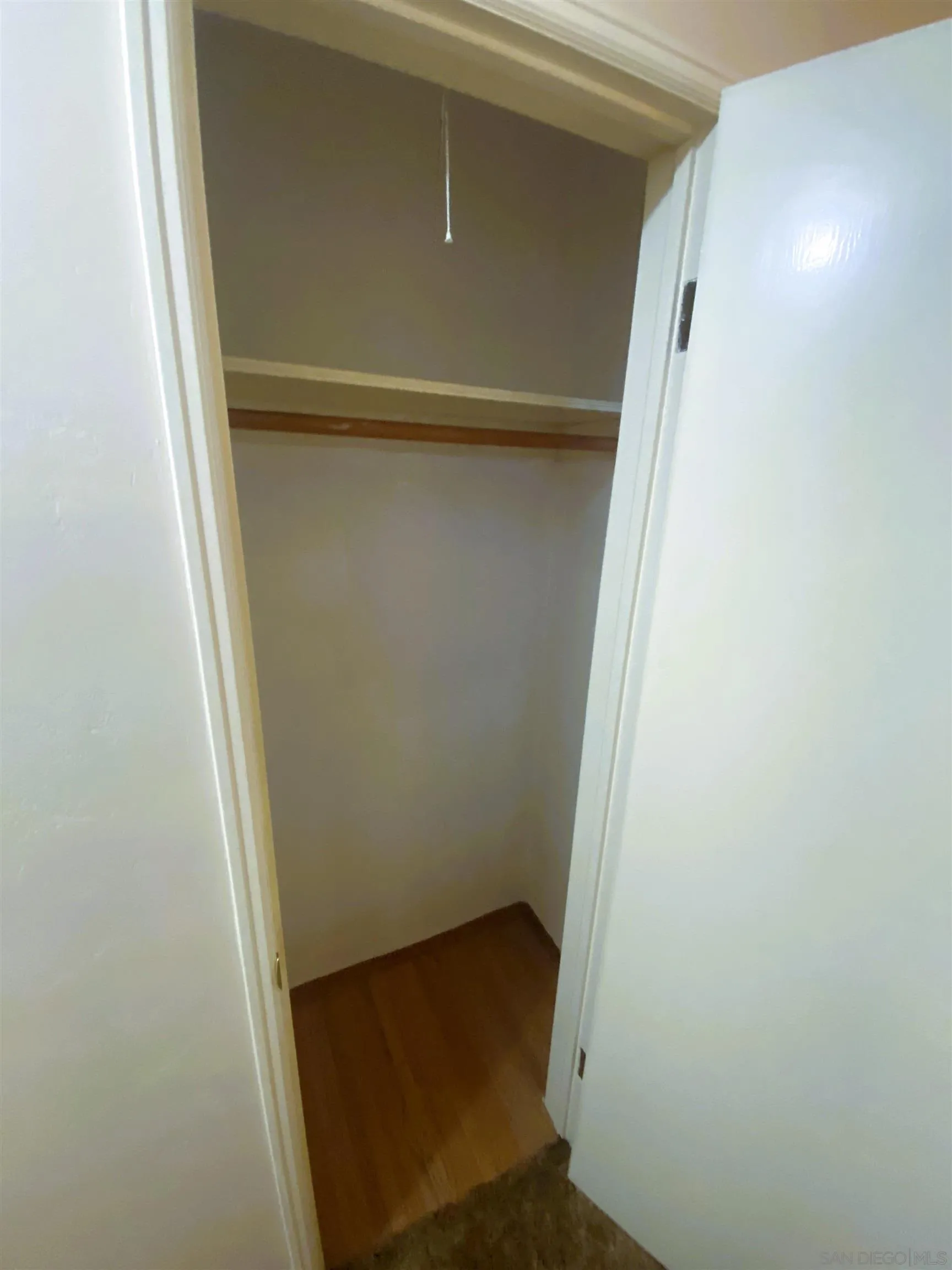 https://cdn.realtyfeed.com/cdn/127/260019723/bb4cb57cf0f3c4530e973d1a103c1014.webp
