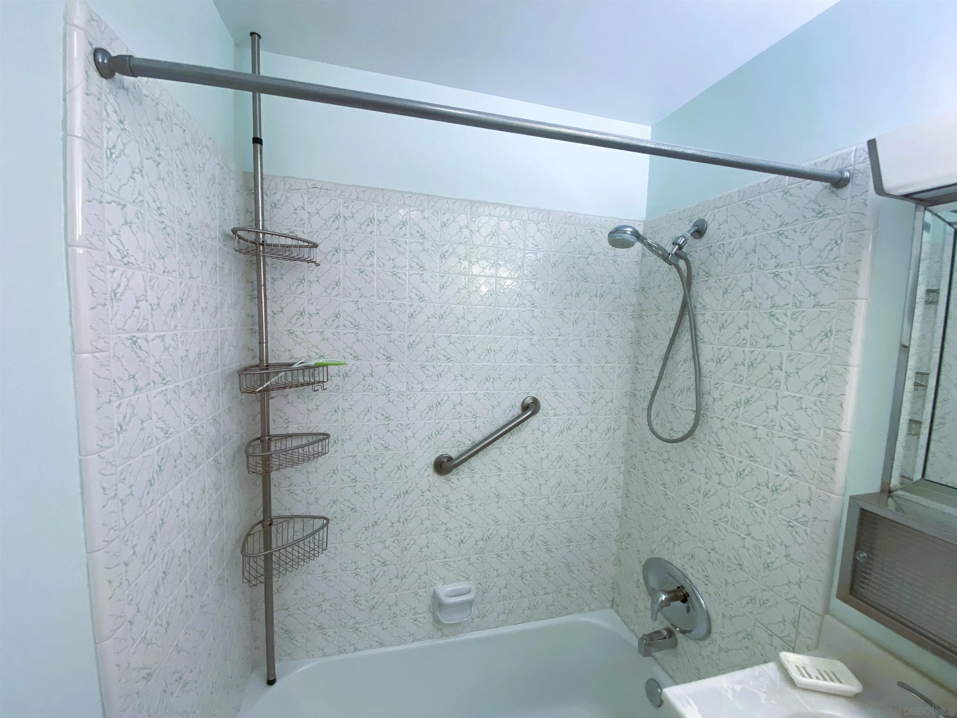https://cdn.realtyfeed.com/cdn/127/260019723/c7c36fb06e75e9219a0dd8f75d990776.webp