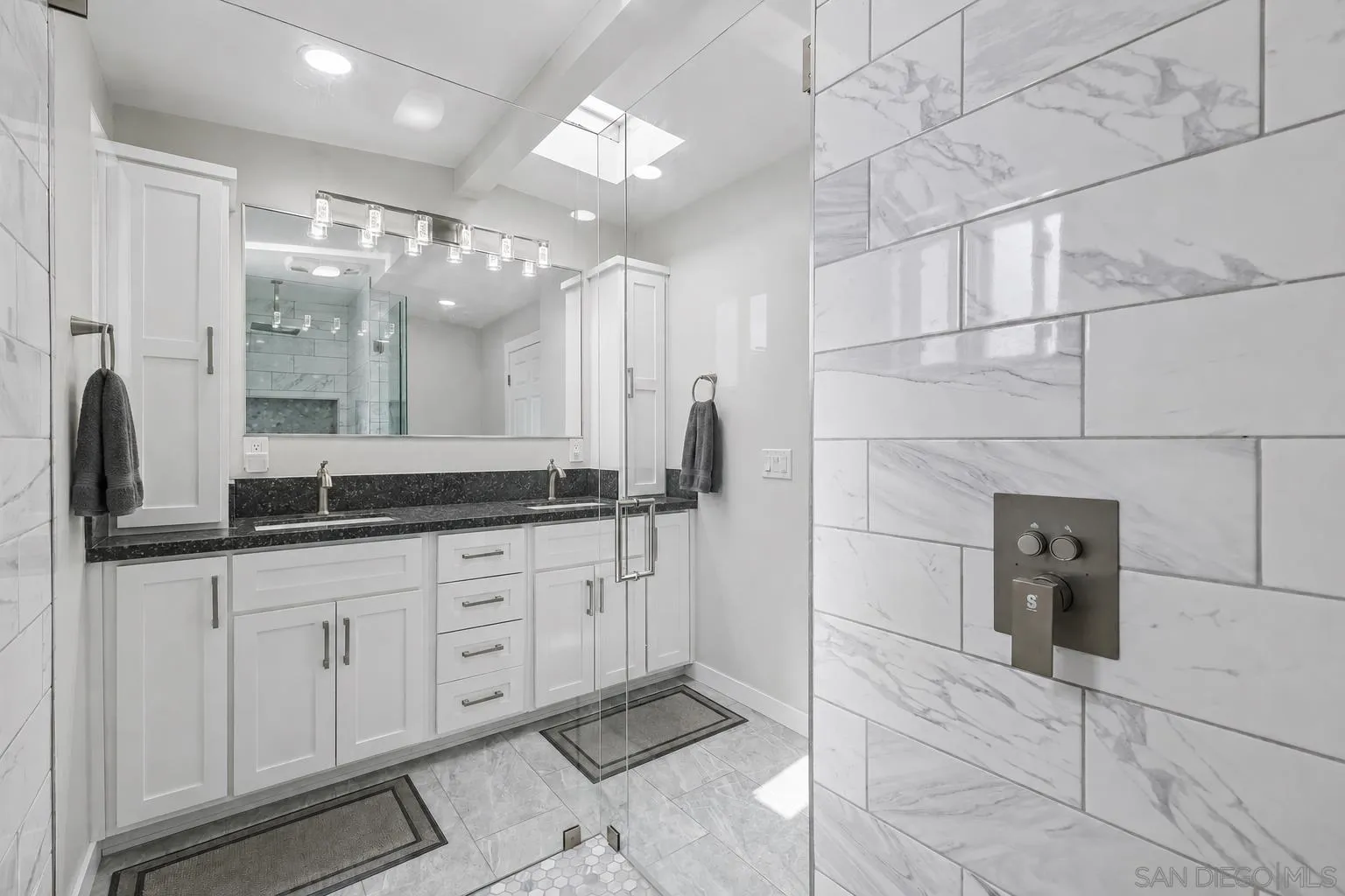 https://cdn.realtyfeed.com/cdn/127/260019728/13b11e5040322659881b3fcac8f6895c.webp