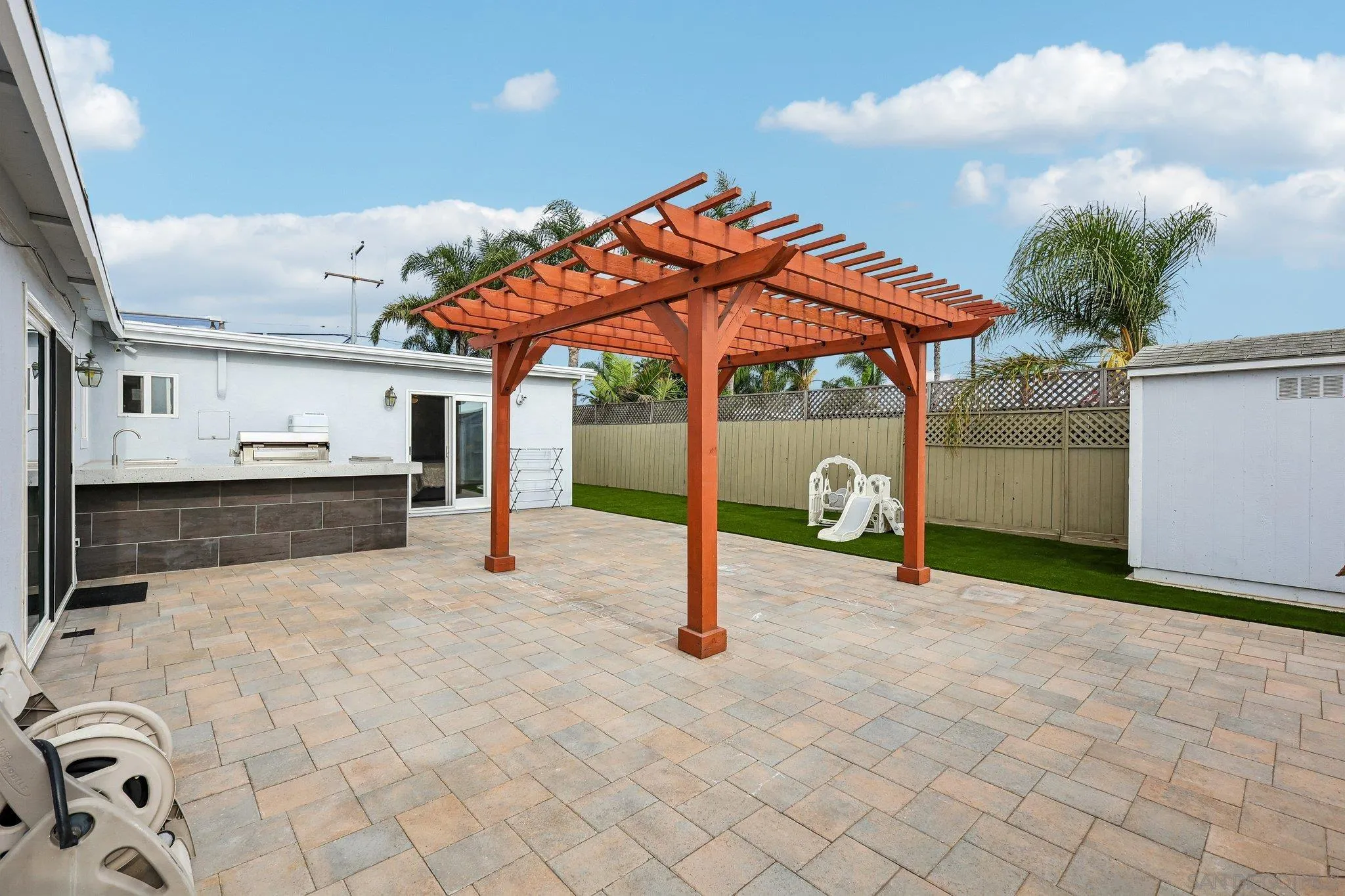 https://cdn.realtyfeed.com/cdn/127/260019728/24c4b208a248559365b06a619c8b9461.webp