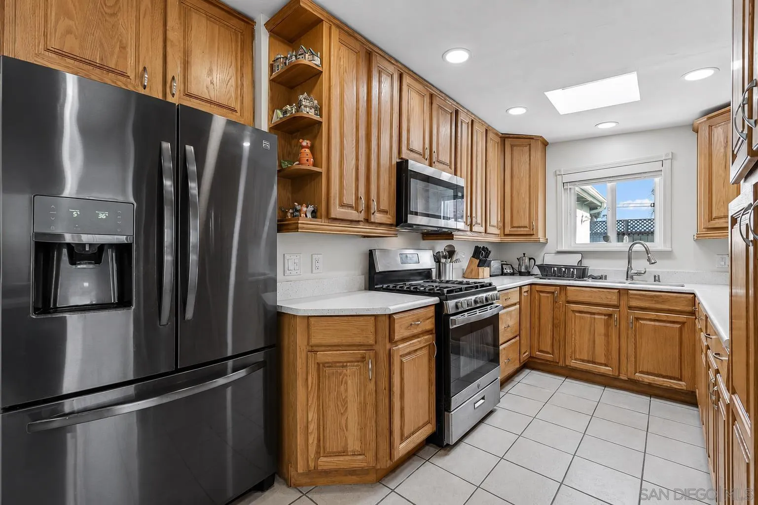 https://cdn.realtyfeed.com/cdn/127/260019728/26010871d1ef834cd1d1e639b9dd3122.webp