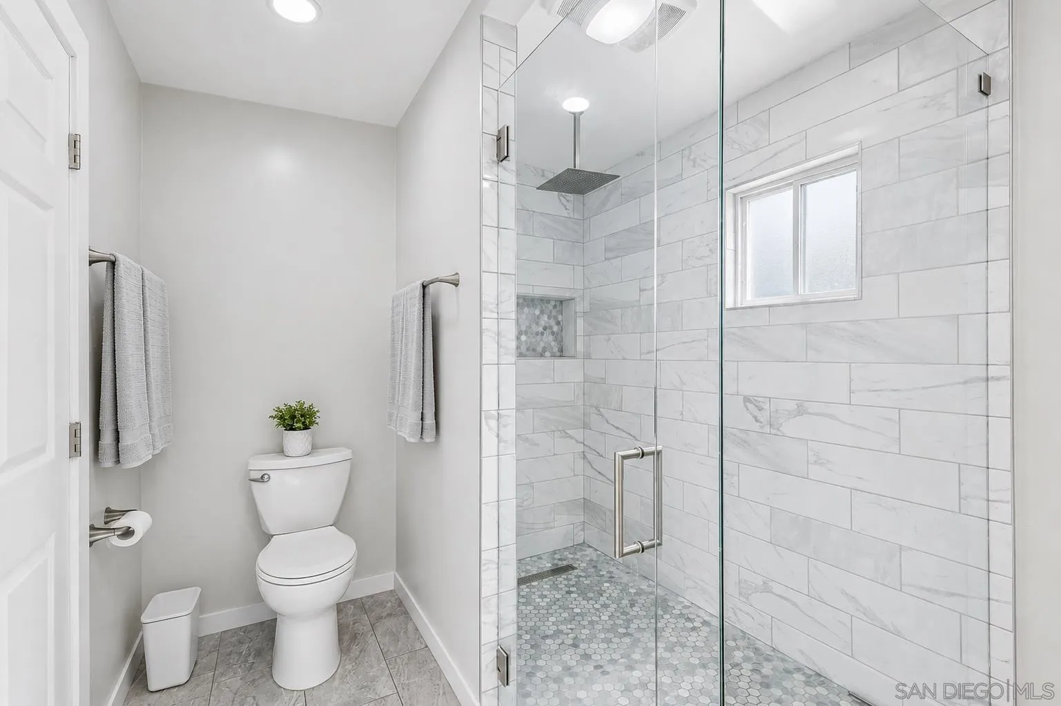 https://cdn.realtyfeed.com/cdn/127/260019728/2ba7c8f4236e310ce7193dc82018493e.webp