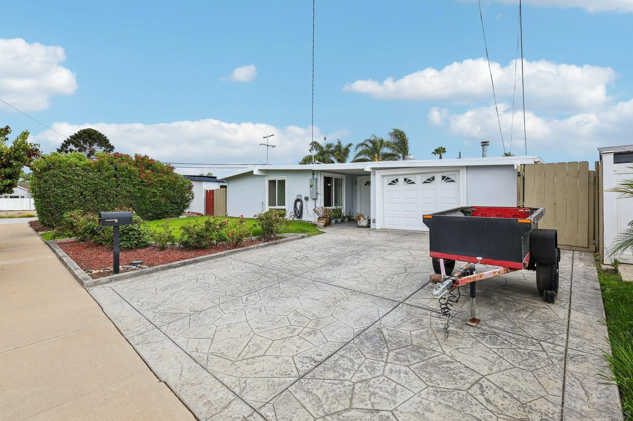 https://cdn.realtyfeed.com/cdn/127/260019728/b1f82b8387af66d879521e0103c0e95c.webp