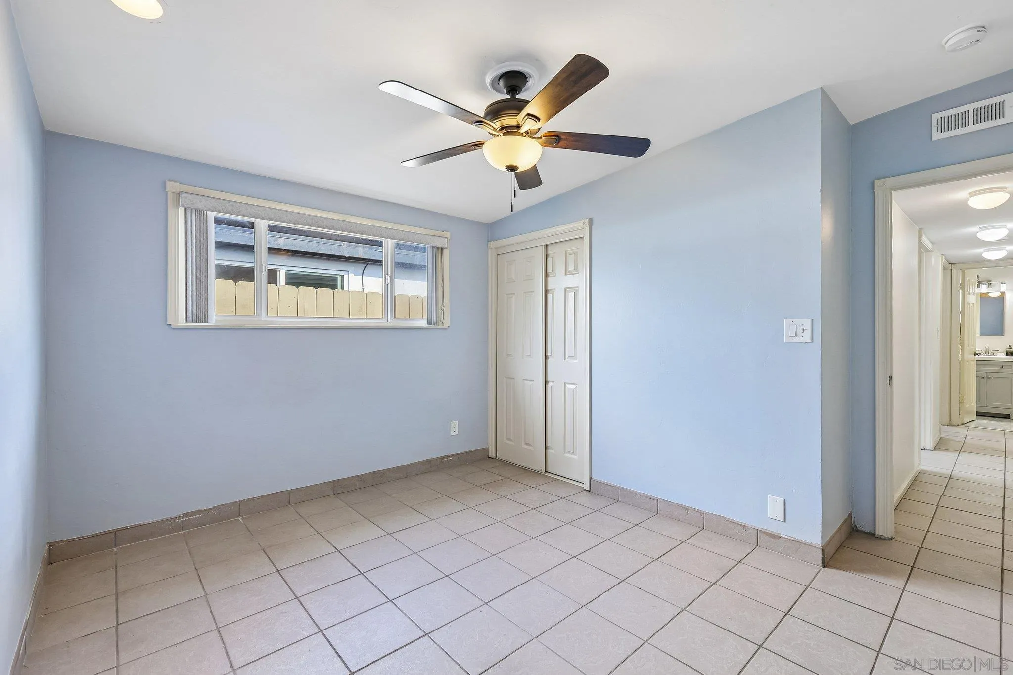 https://cdn.realtyfeed.com/cdn/127/260019728/ec3c317e523a0866bd5f69f18223bbf1.webp