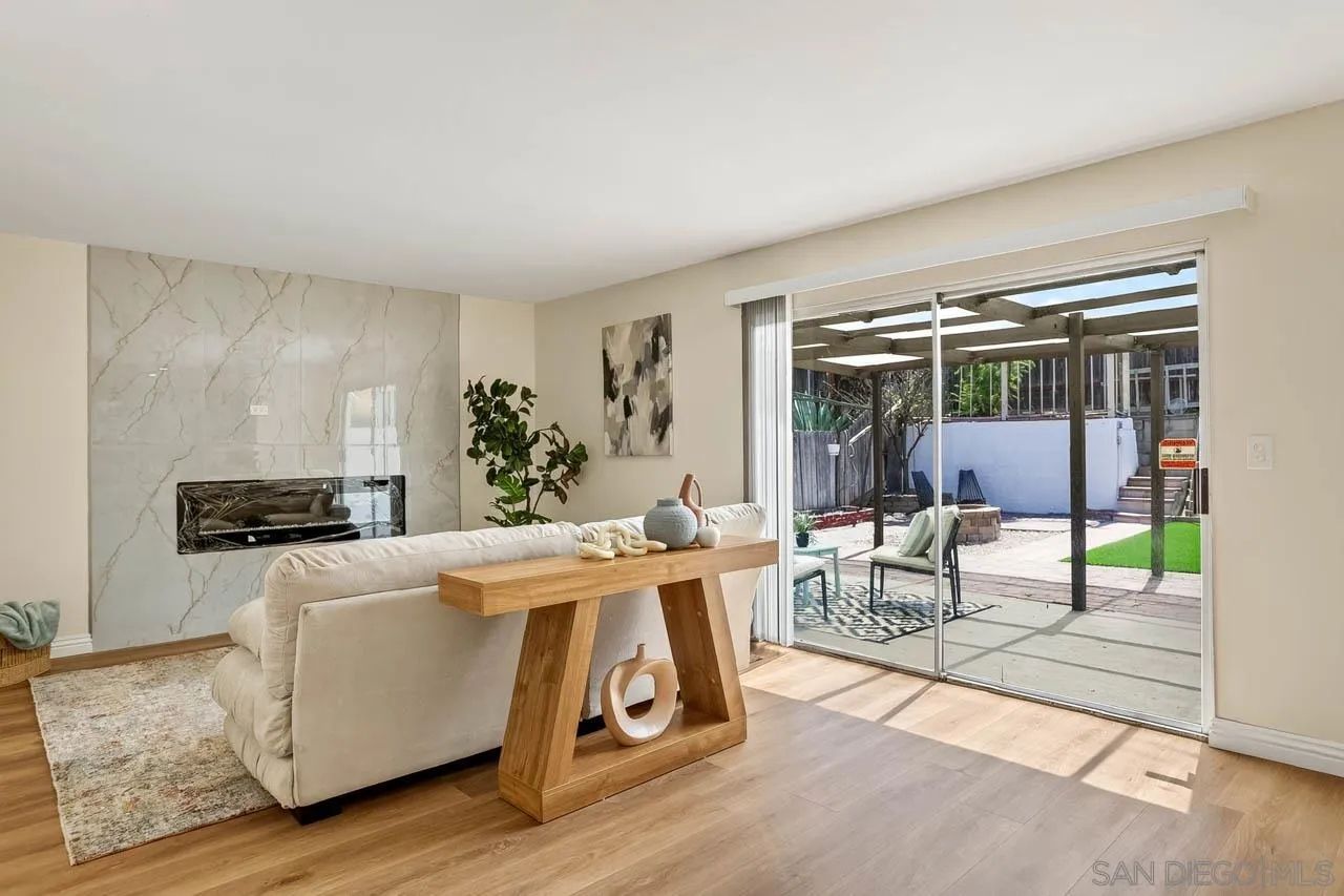 https://cdn.realtyfeed.com/cdn/127/260019732/382149f5e07281793957ba7964723f5f.webp