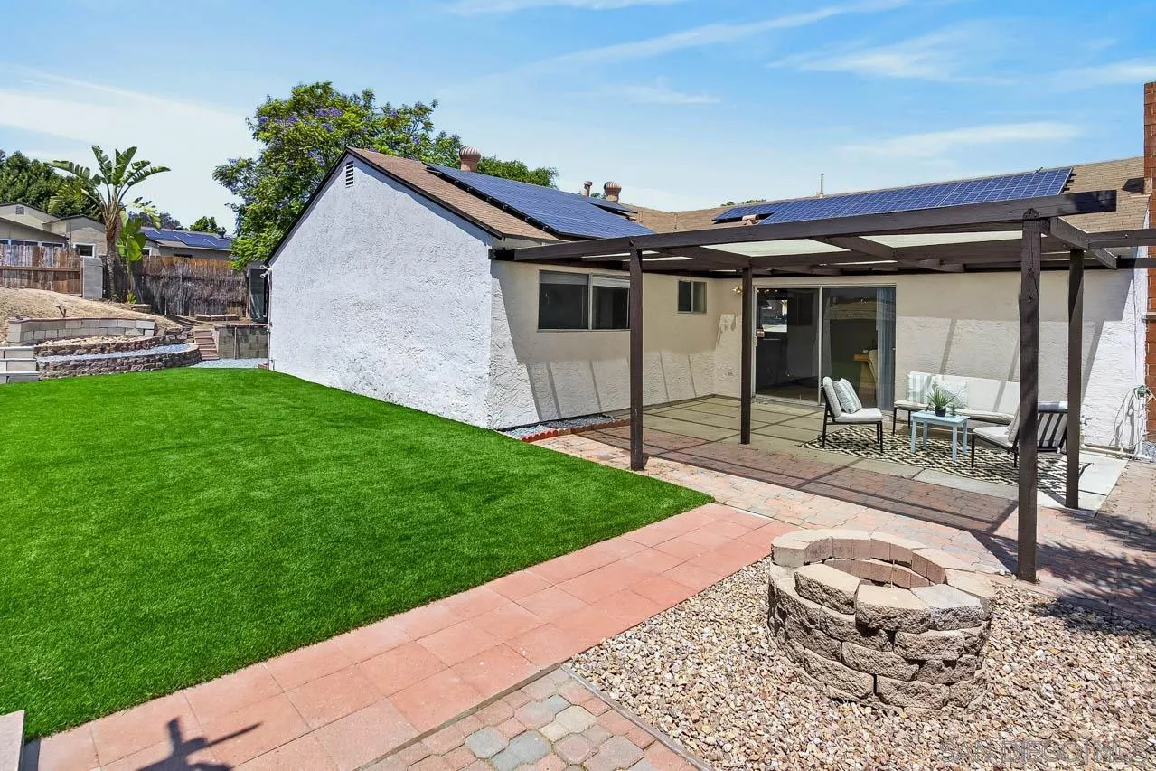 https://cdn.realtyfeed.com/cdn/127/260019732/3fa67bc66508e3595d9bf904bddd4e2d.webp