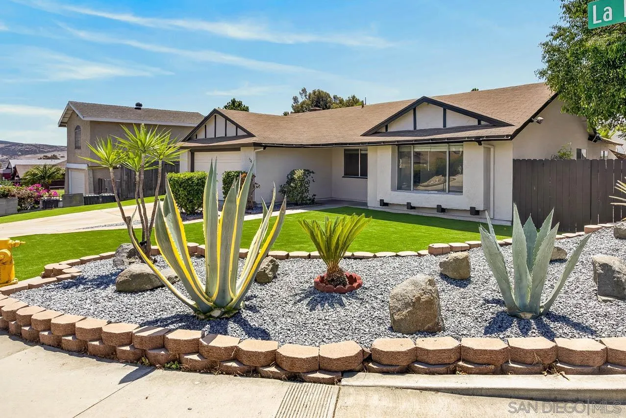 520 La Barca St, Spring Valley, CA 91977 - Photo 3 of 37, Spring Valley, CA