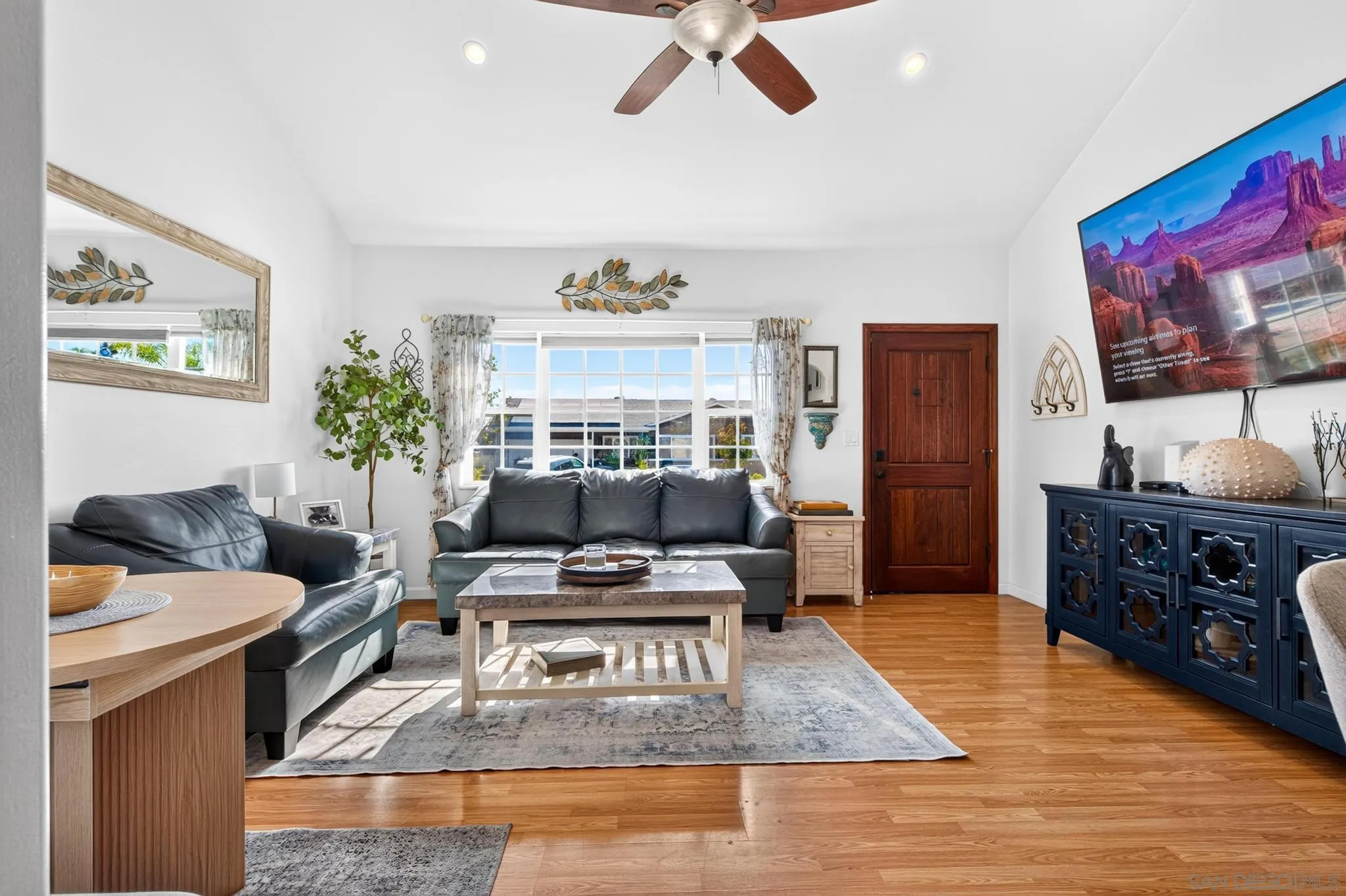 https://cdn.realtyfeed.com/cdn/127/260019735/6aac9bce66f6be1188d638f10ce922e2.webp