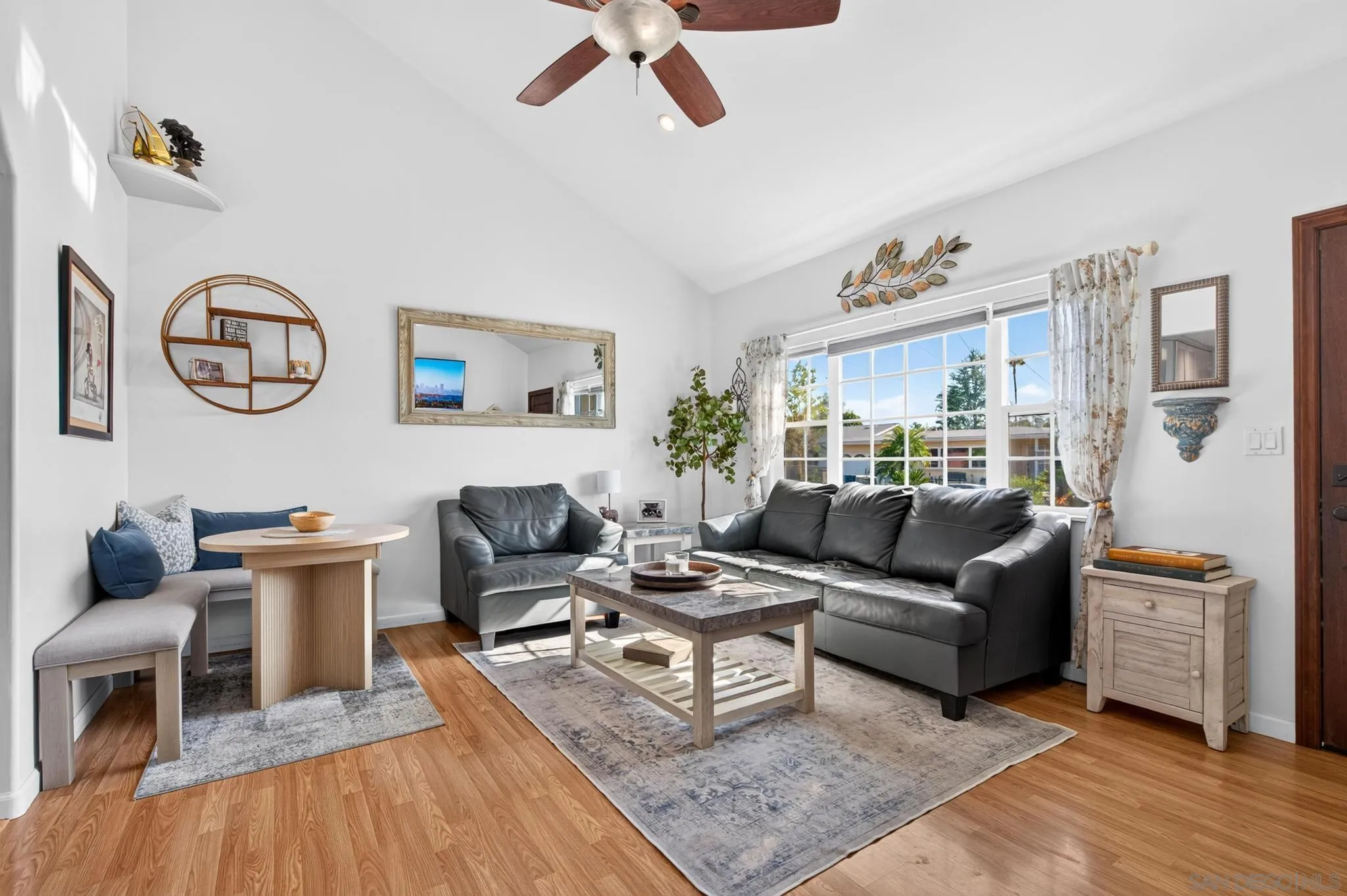 https://cdn.realtyfeed.com/cdn/127/260019735/86d969b84bc8ea88ba3ef1be3d614c3e.webp