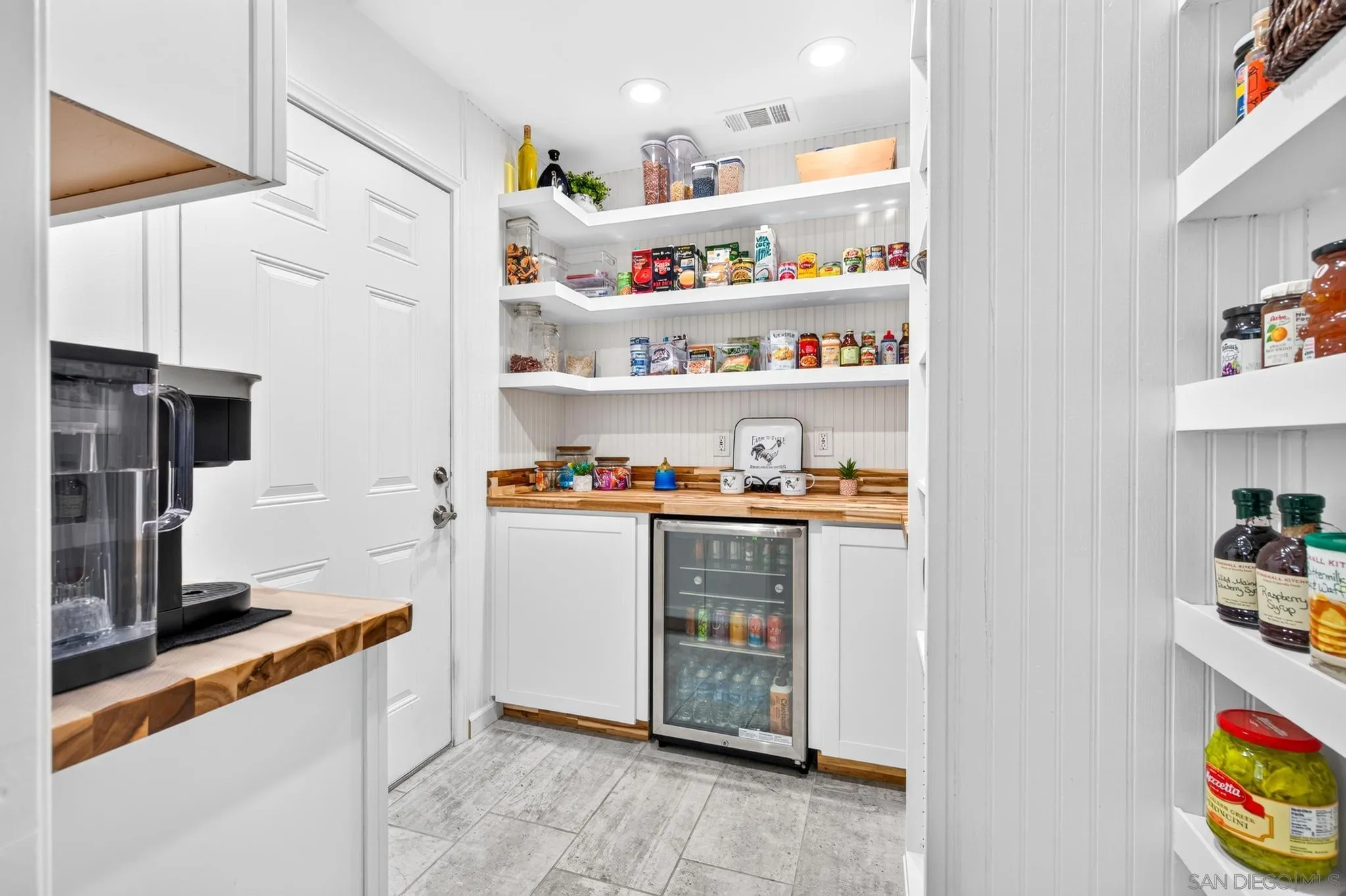 https://cdn.realtyfeed.com/cdn/127/260019735/fa07287c620196054bd489b6402ed995.webp