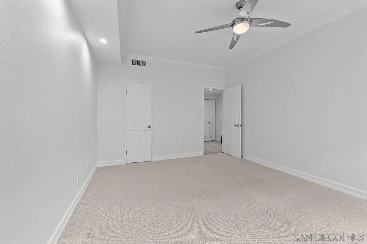 Photo #8: 260019737 Listing: Photo #8