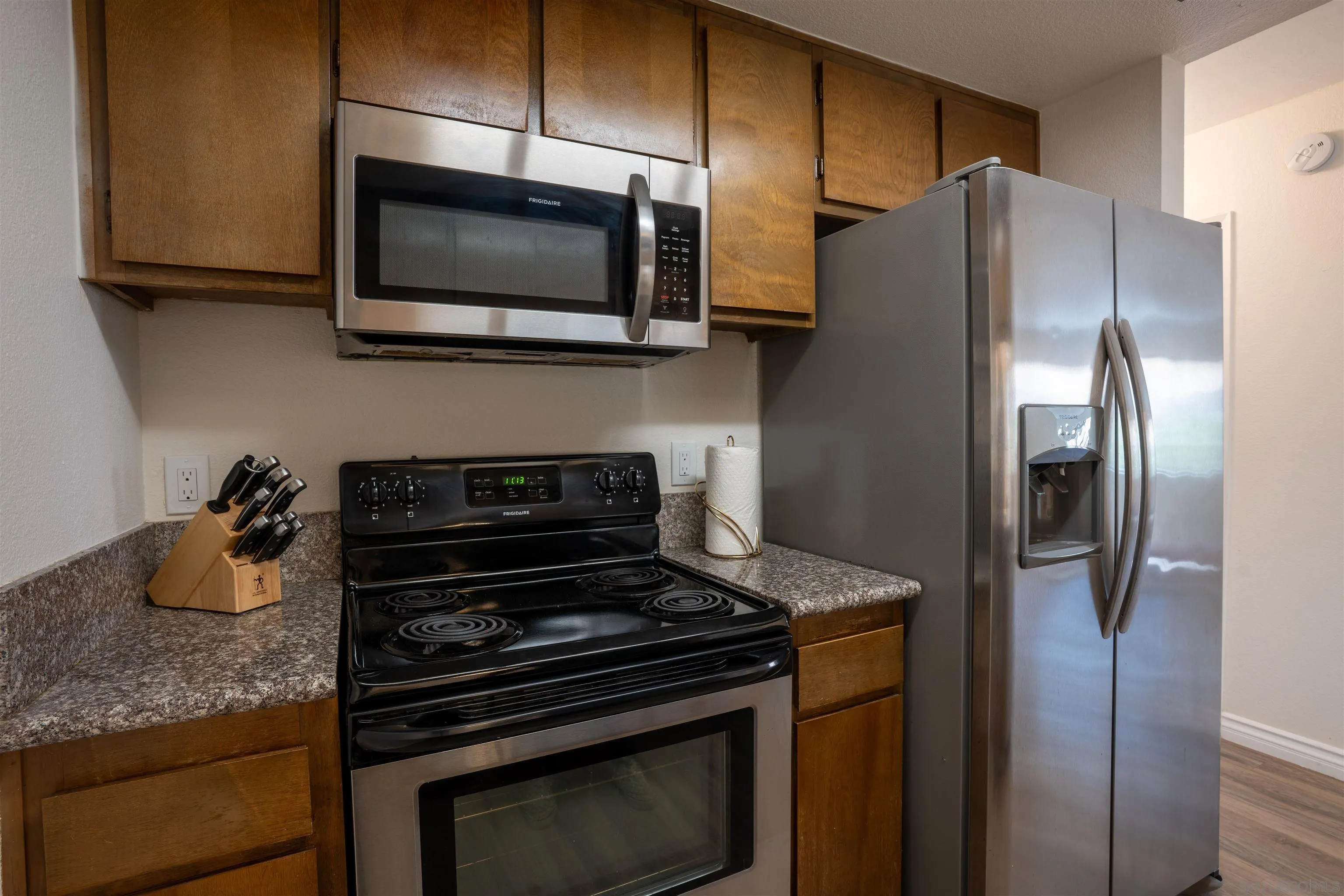 Photo #7: 260019738 Listing: Photo #7