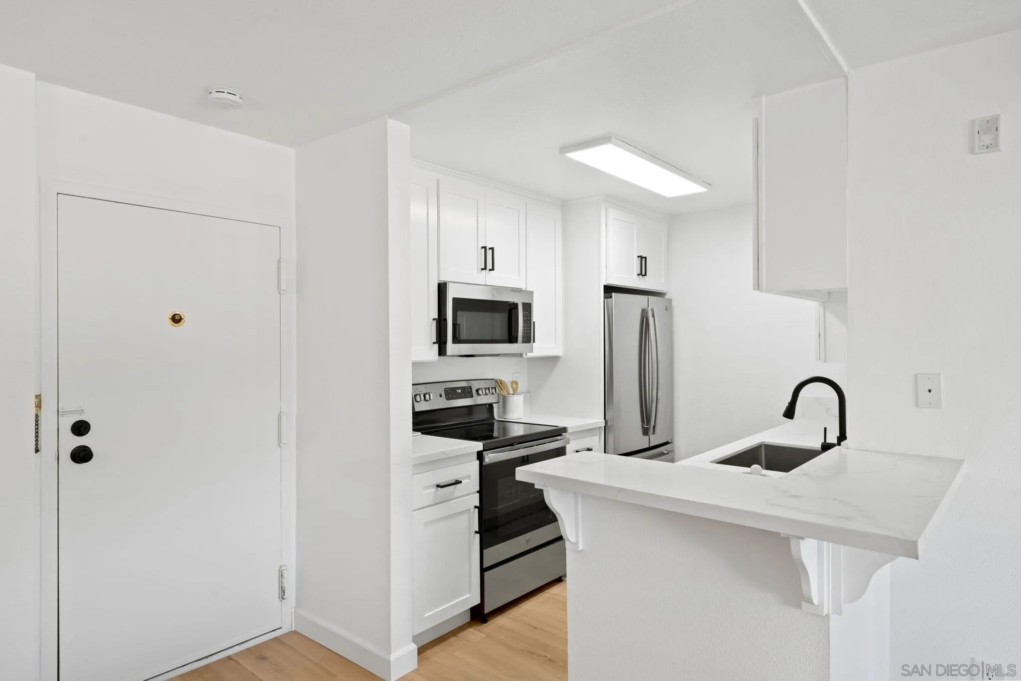 Photo #7: 260019740 Listing: Photo #7